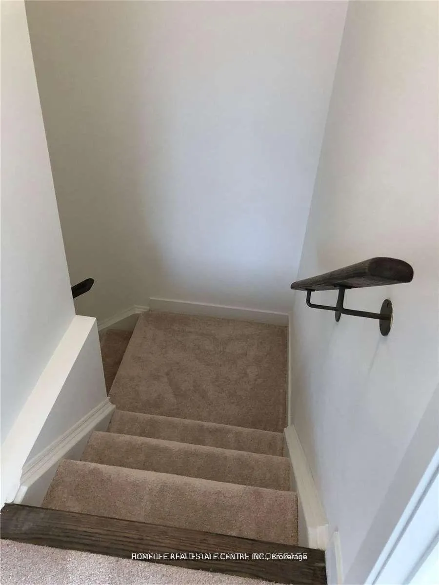 Photo 8 of 21 Beliveau Street, Vaughan, Vaughan Grove — HOMEH