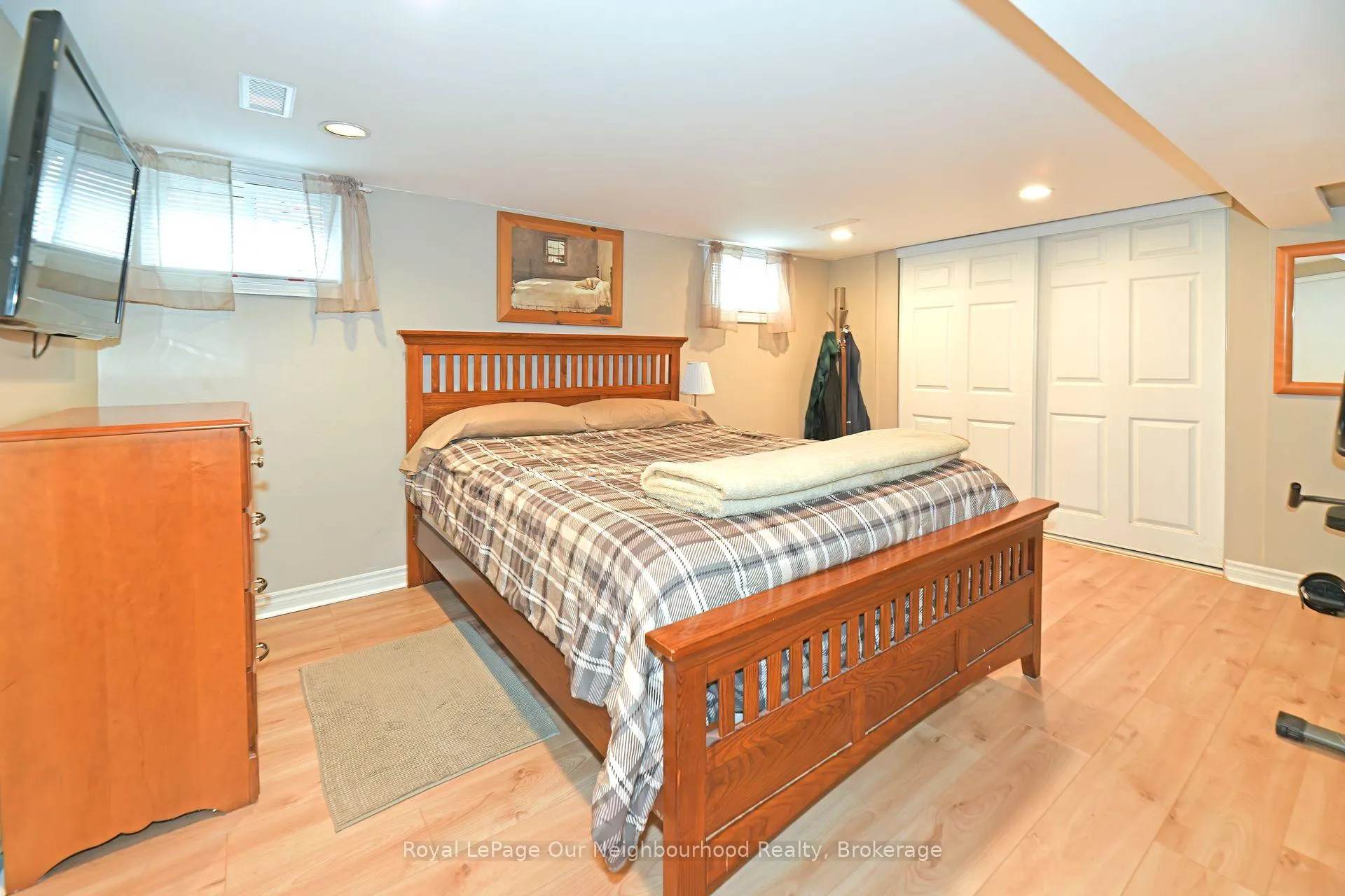 Photo 11 of 1275 Kingston Road, Scarborough, Birchcliffe-Cliffside — HOMEH