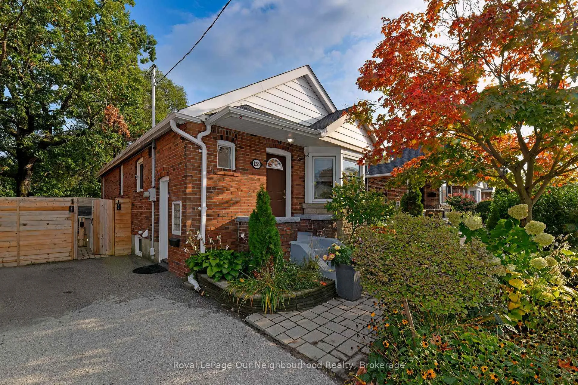 Photo 16 of 1275 Kingston Road, Scarborough, Birchcliffe-Cliffside — HOMEH