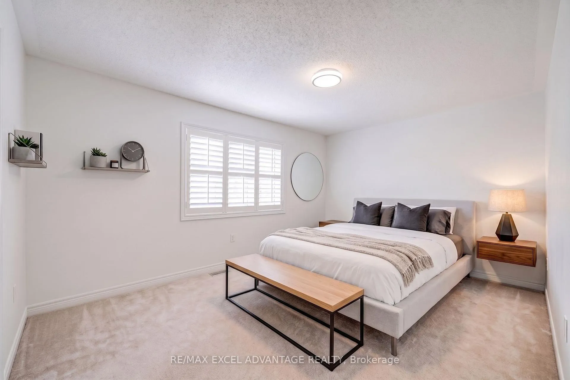 Photo 10 of 29 Teal Crescent Circle, Brampton, Credit Valley — HOMEH