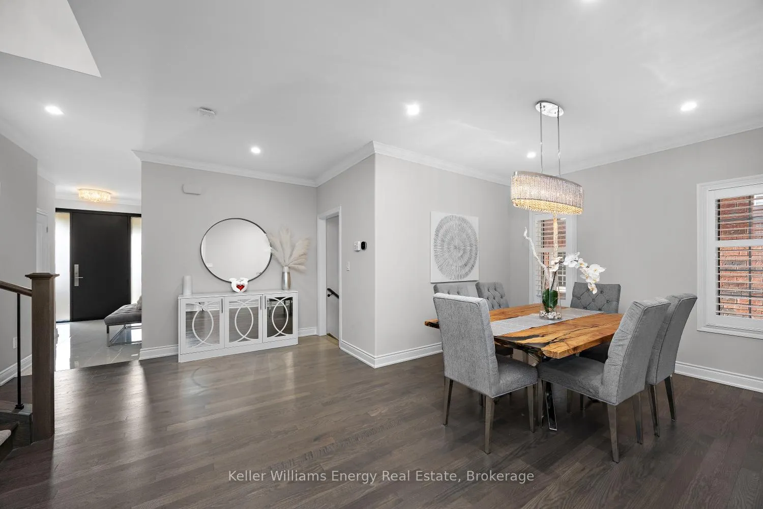 Photo 5 of 19 St Augustine Drive, Whitby, Brooklin — HOMEH