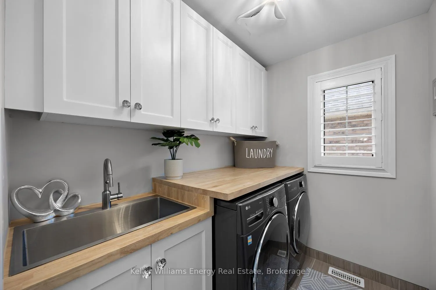 Photo 24 of 19 St Augustine Drive, Whitby, Brooklin — HOMEH