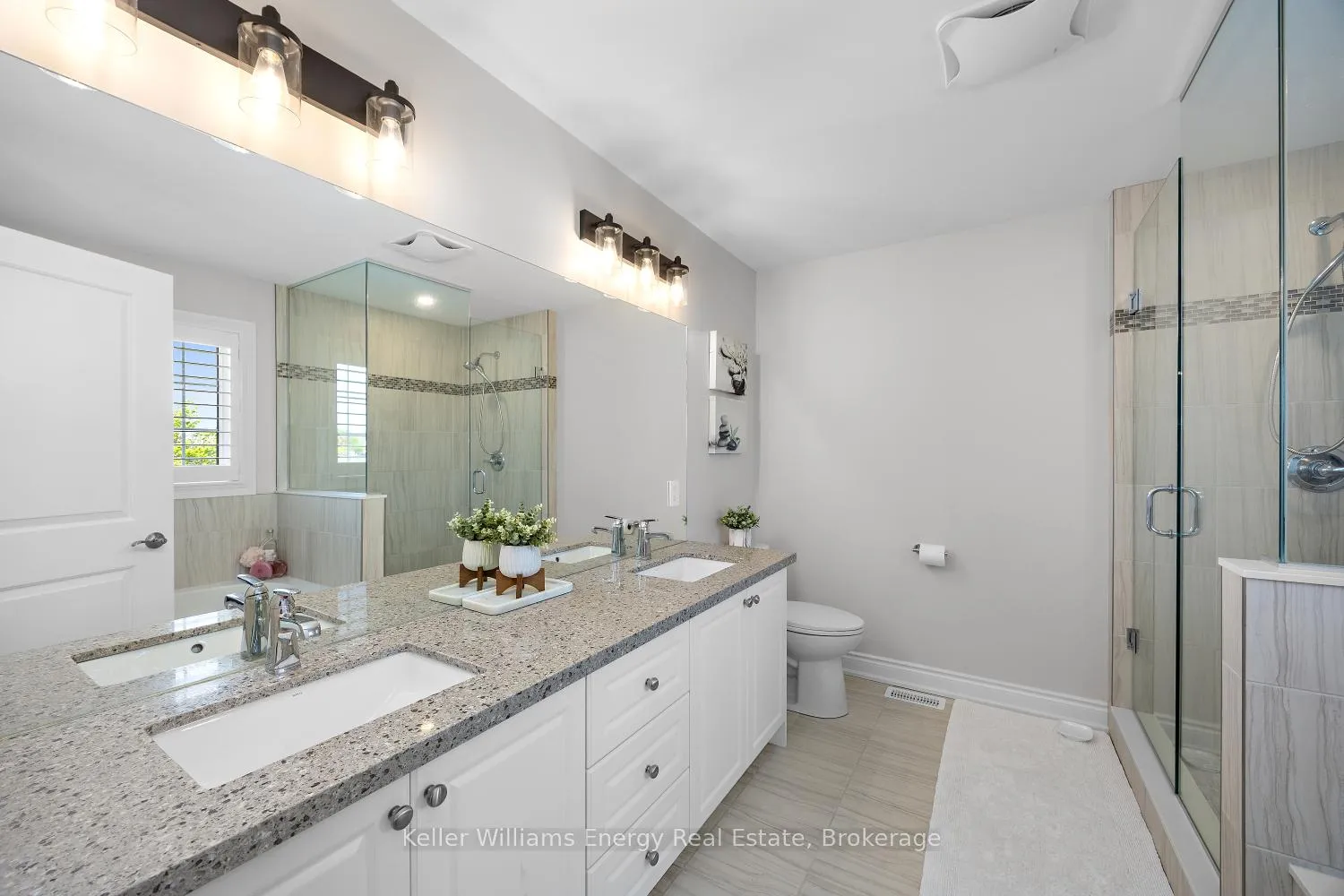 Photo 28 of 19 St Augustine Drive, Whitby, Brooklin — HOMEH