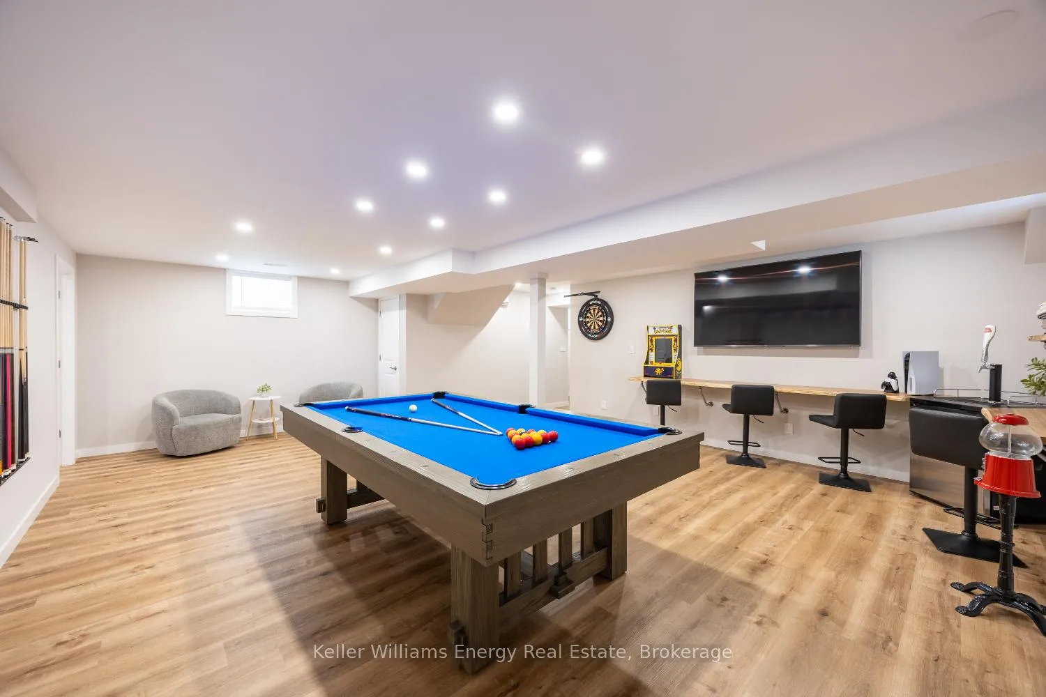 Photo 31 of 19 St Augustine Drive, Whitby, Brooklin — HOMEH