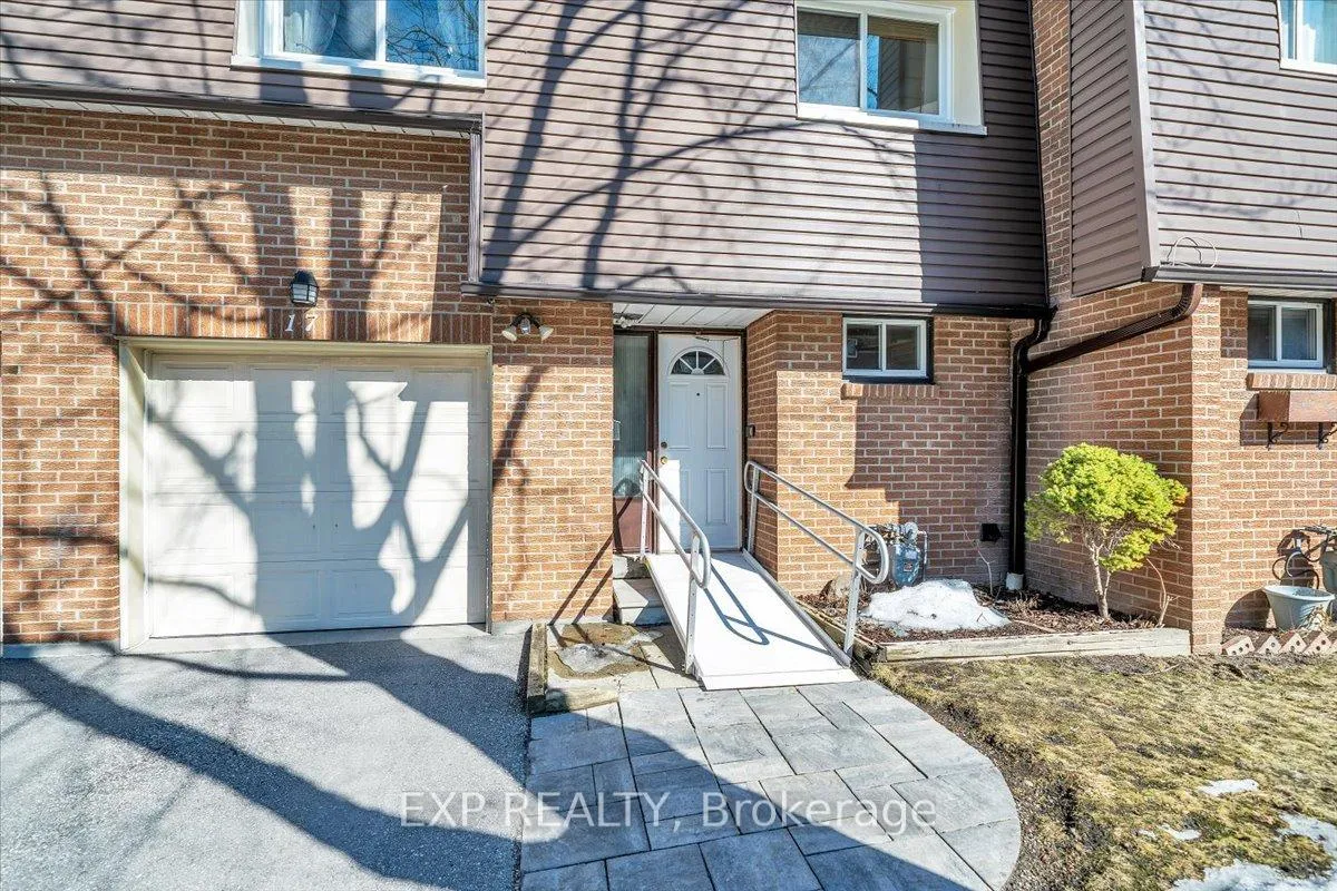 Photo 2 of Unit 17, 1415 Fieldlight Boulevard, Pickering, Liverpool — HOMEH