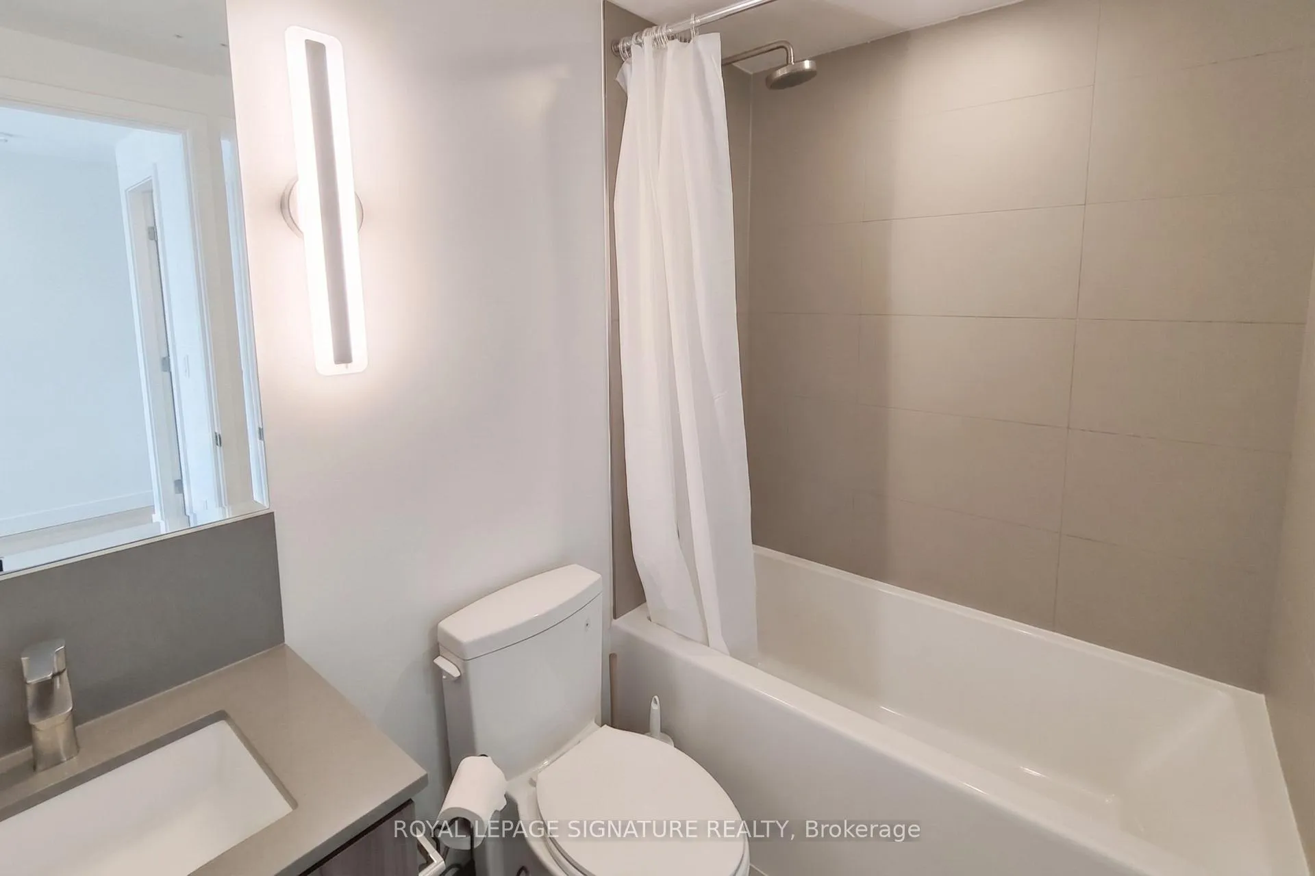 Photo 7 of Unit 2819, 19 Western Battery Road, Toronto, Niagara — HOMEH