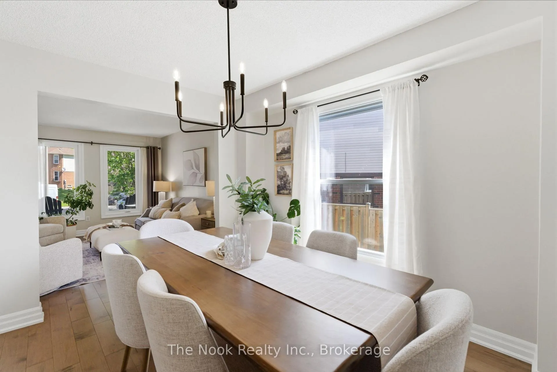 Photo 10 of 15 Stanford Crescent, Clarington, Newcastle — HOMEH