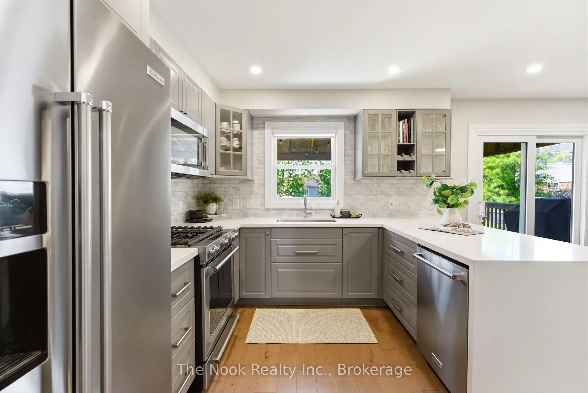 Photo 11 of 15 Stanford Crescent, Clarington, Newcastle — HOMEH