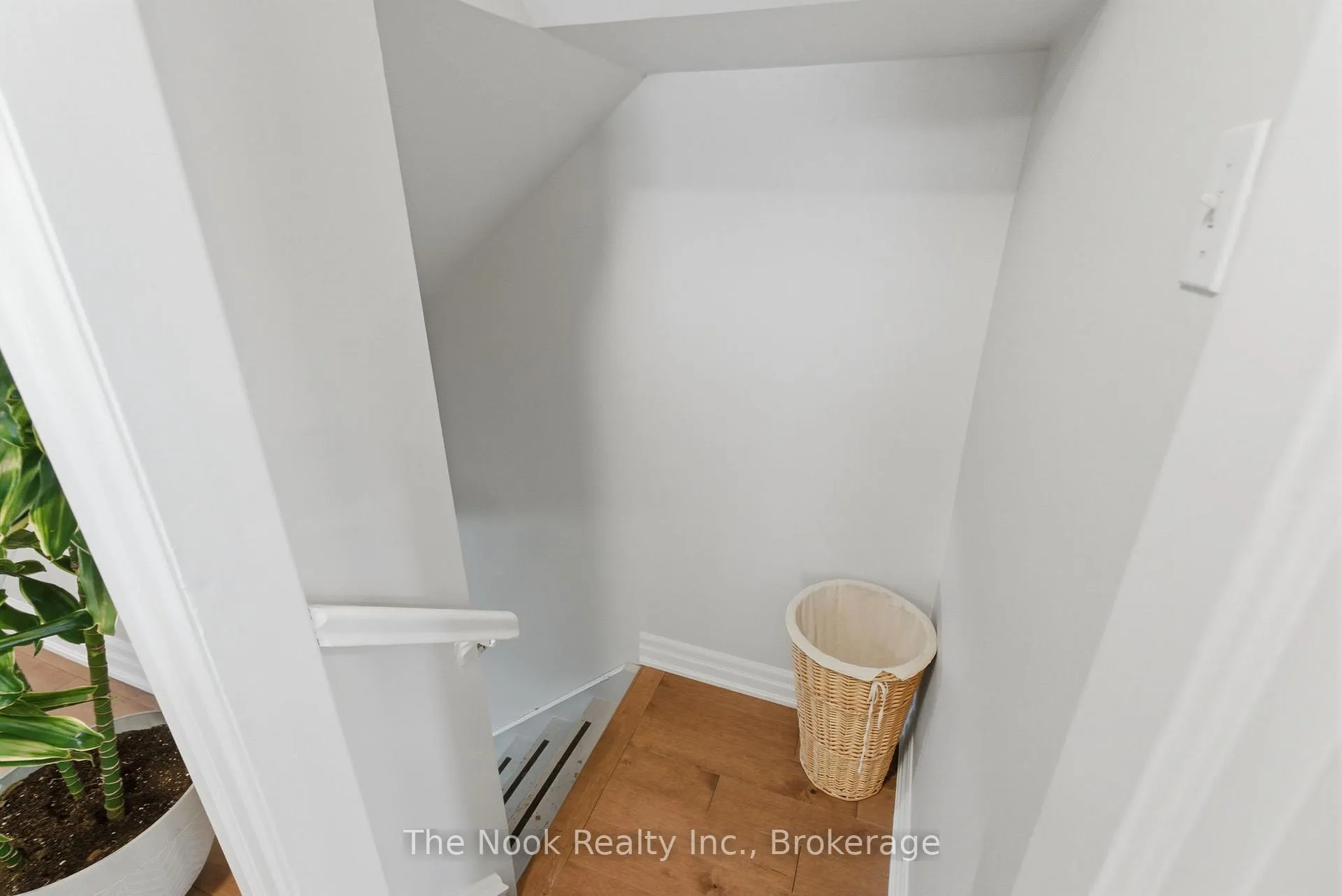 Photo 38 of 15 Stanford Crescent, Clarington, Newcastle — HOMEH