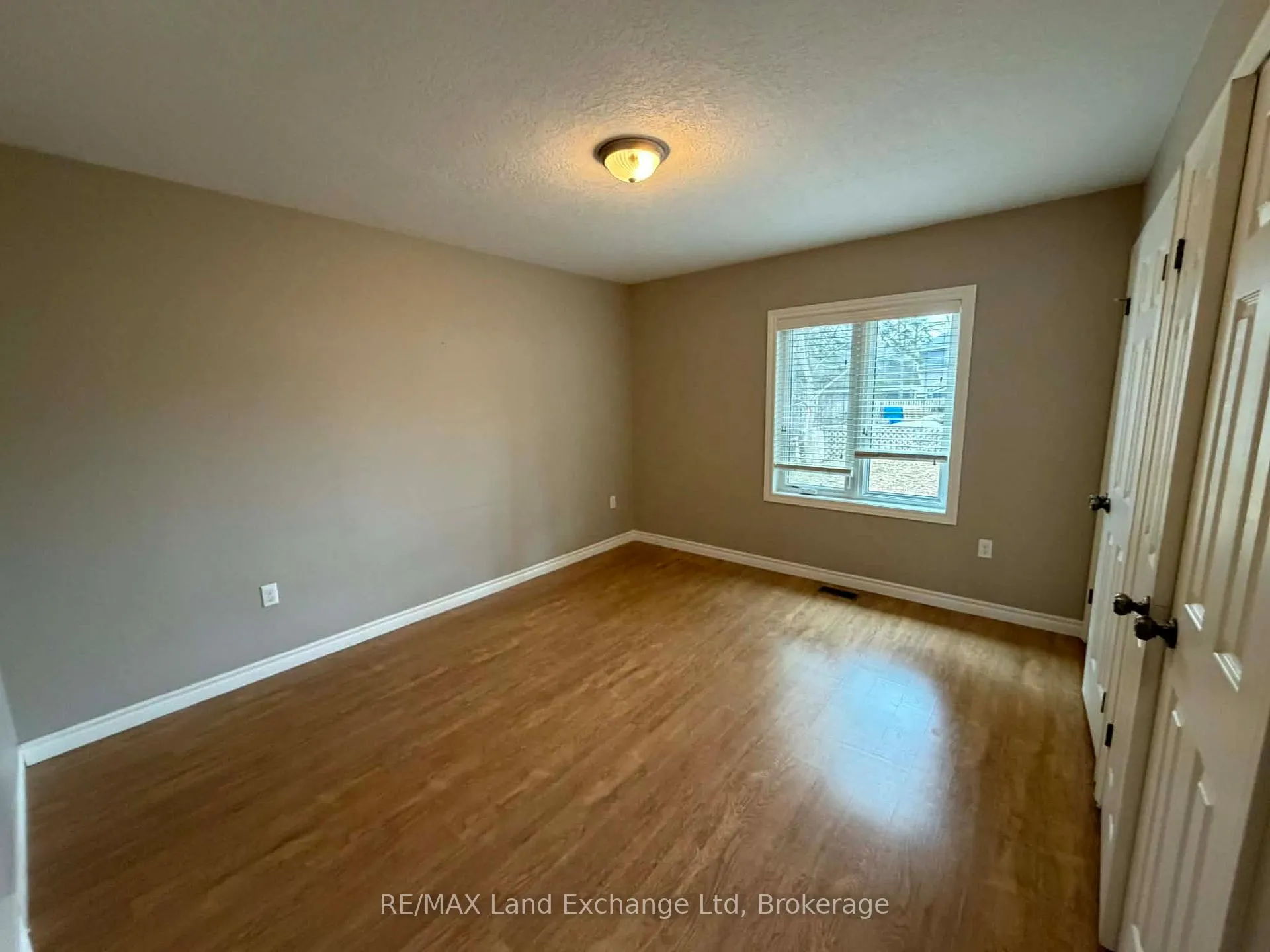 Photo 10 of 32 Victoria Street W, North Huron, Wingham — HOMEH