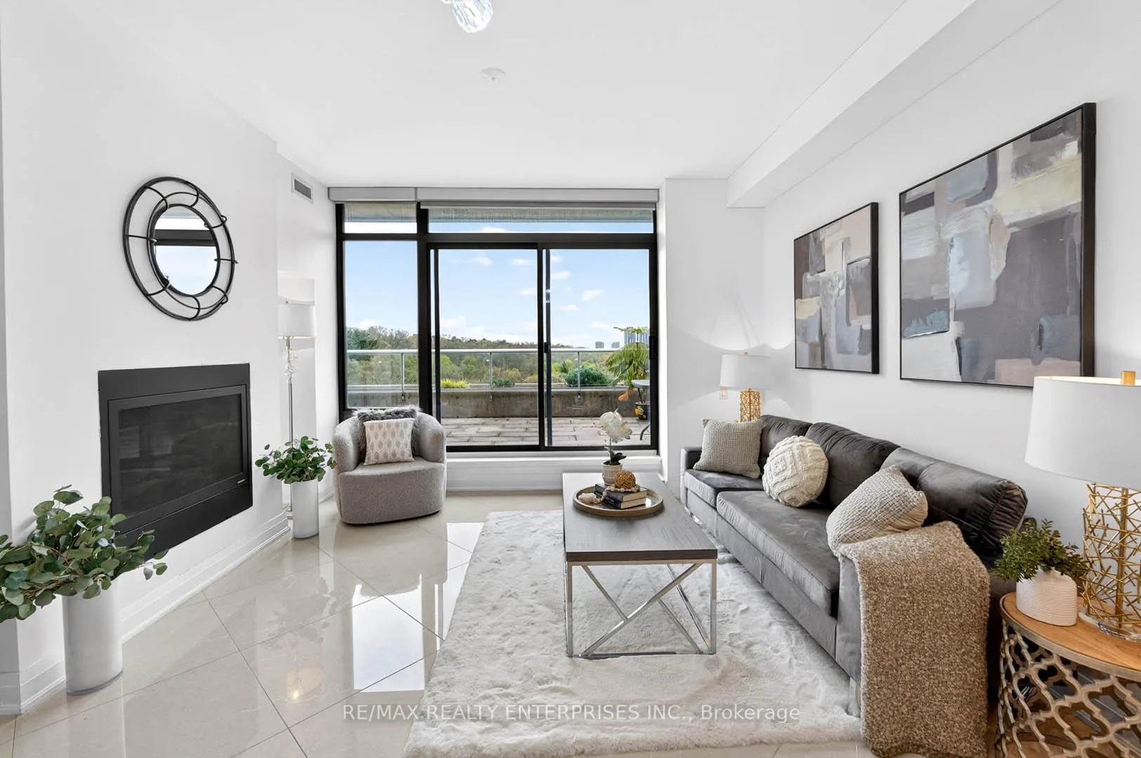 Photo 8 of Unit 802, 383 Ellis Park Road, Toronto, High Park-Swansea — HOMEH