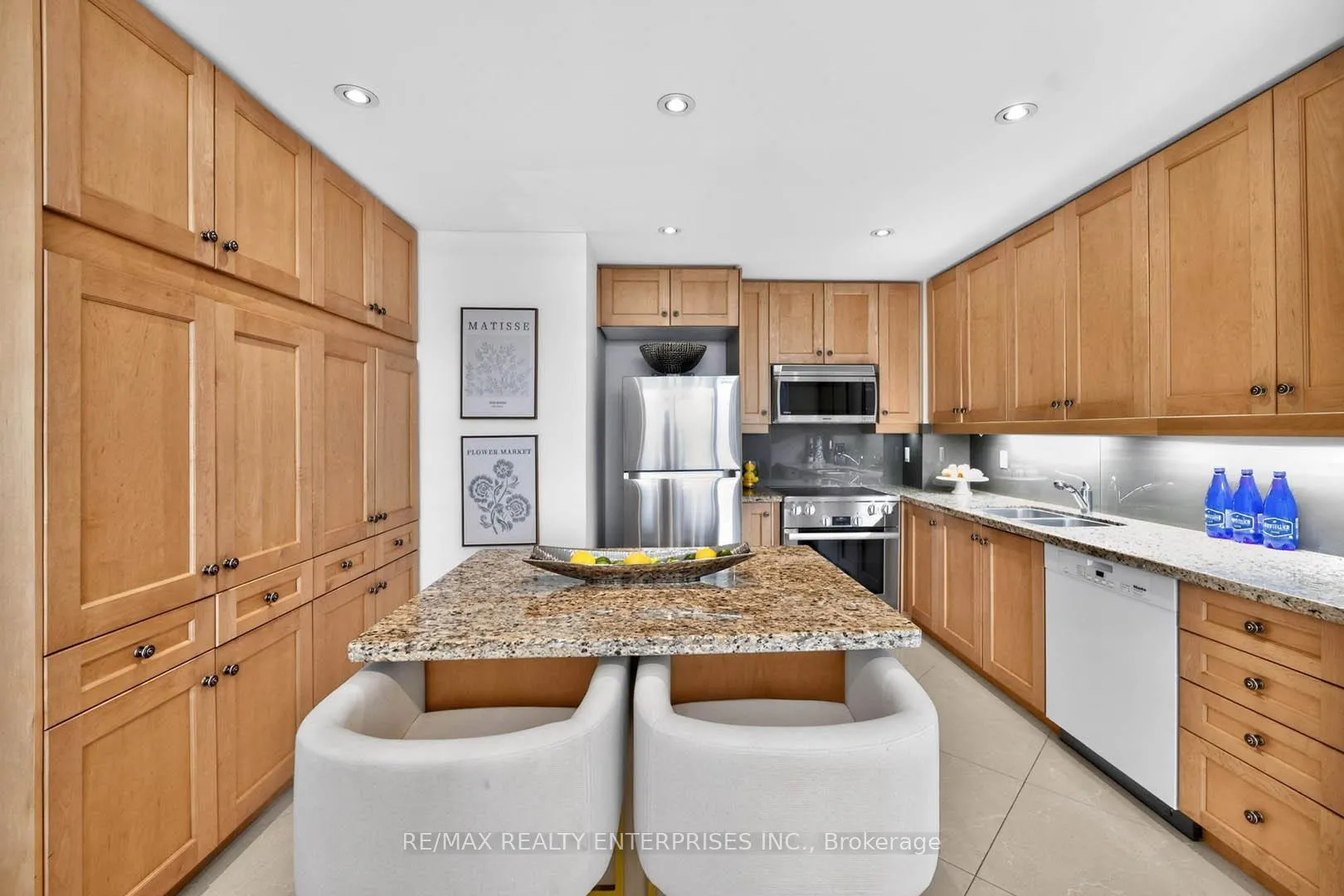 Photo 15 of Unit 802, 383 Ellis Park Road, Toronto, High Park-Swansea — HOMEH