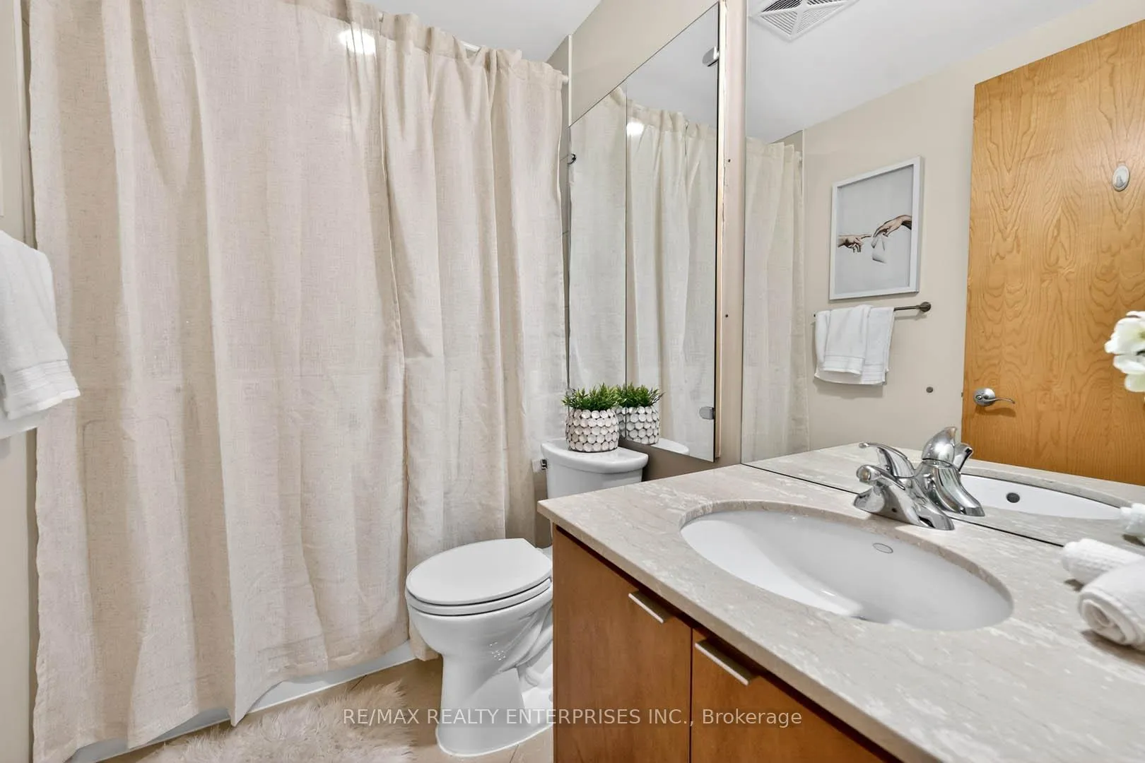 Photo 32 of Unit 802, 383 Ellis Park Road, Toronto, High Park-Swansea — HOMEH
