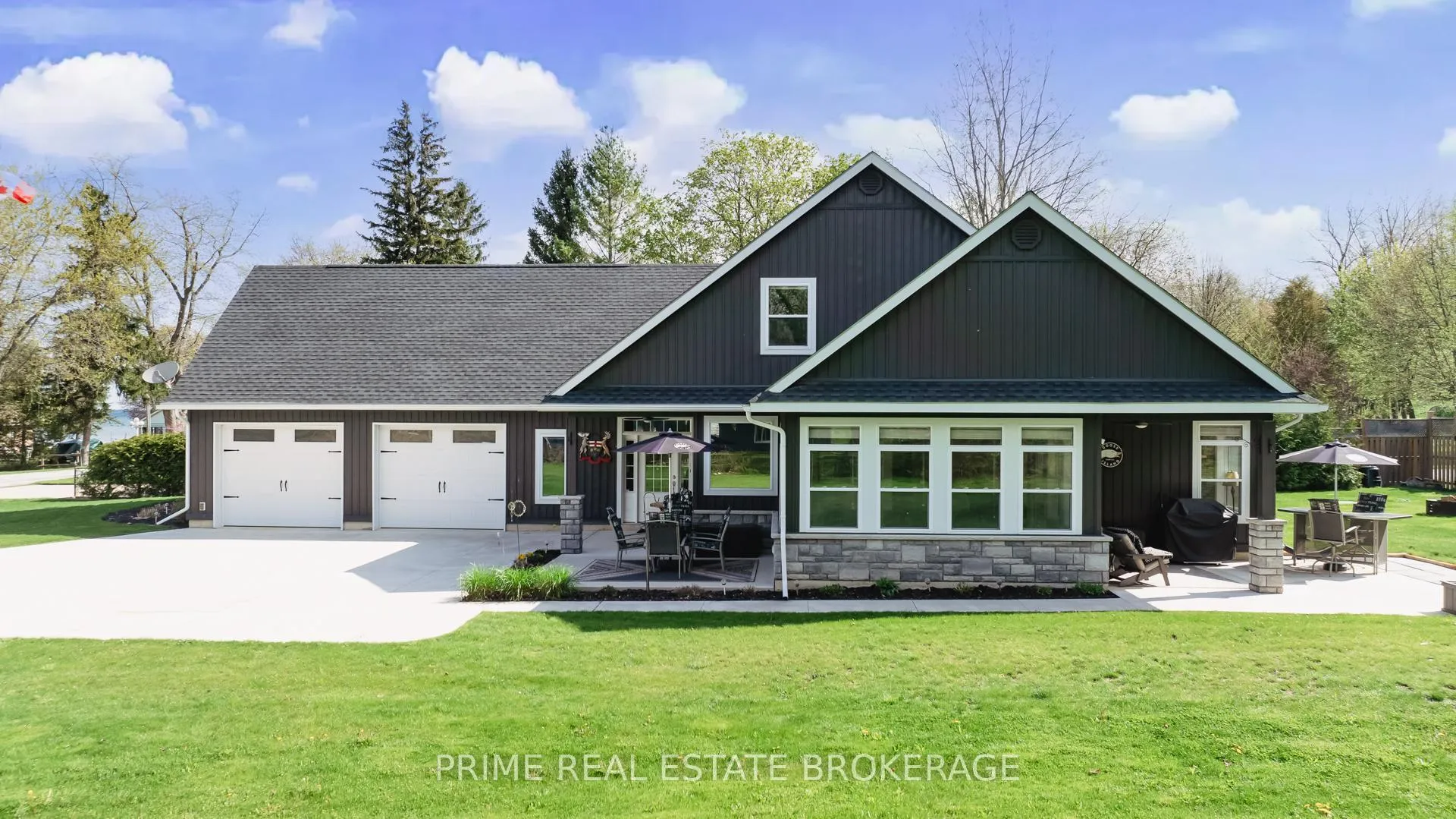 Photo 3 of 5329 Broadview Avenue, Lambton Shores — HOMEH