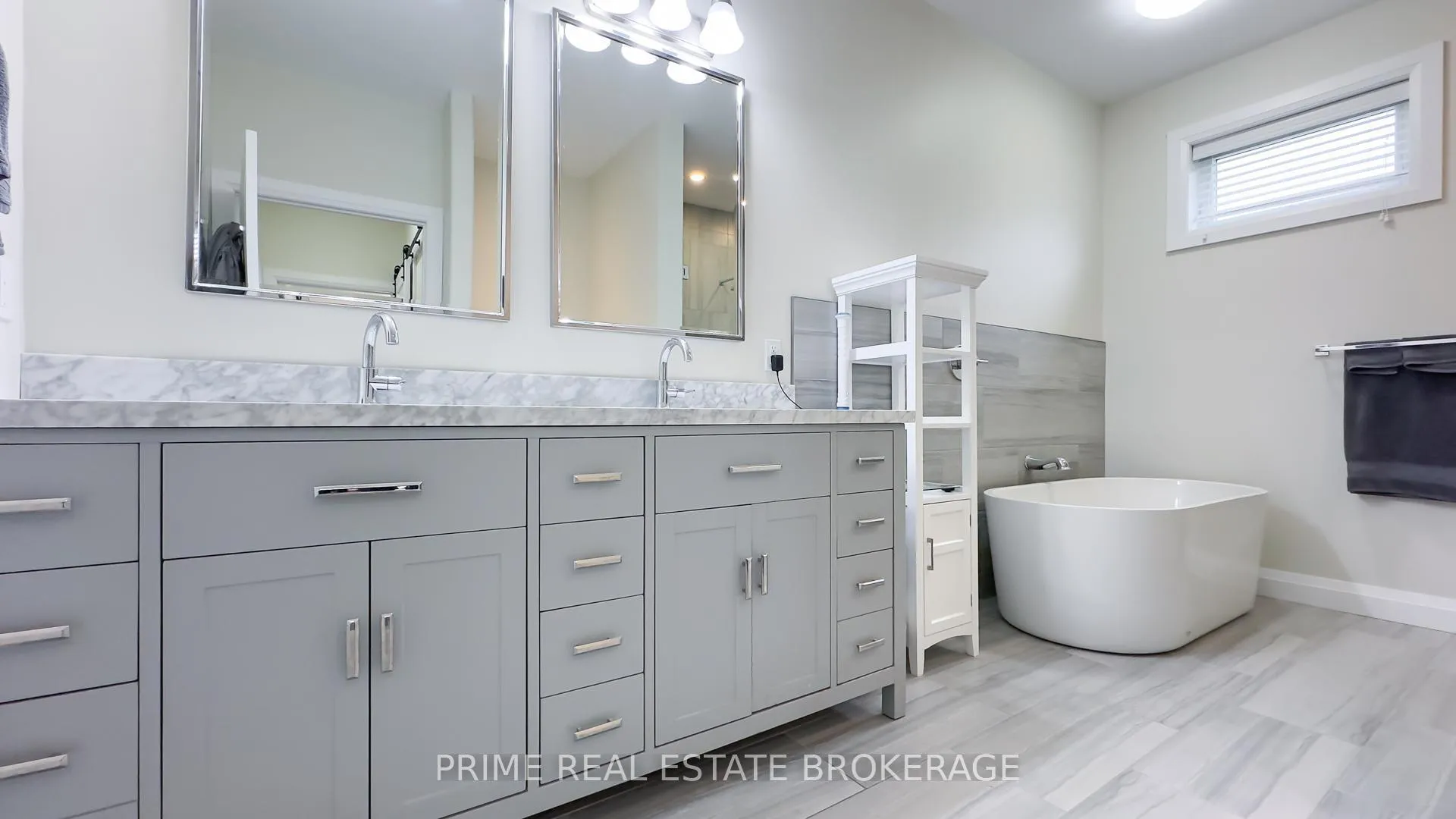 Photo 32 of 5329 Broadview Avenue, Lambton Shores — HOMEH