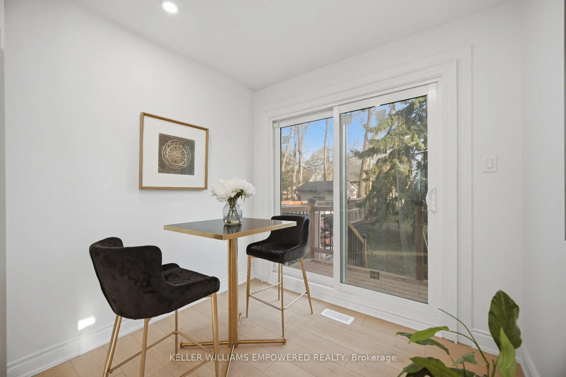 Photo 12 of 29 Genthorn Avenue, Etobicoke, Rexdale-Kipling — HOMEH
