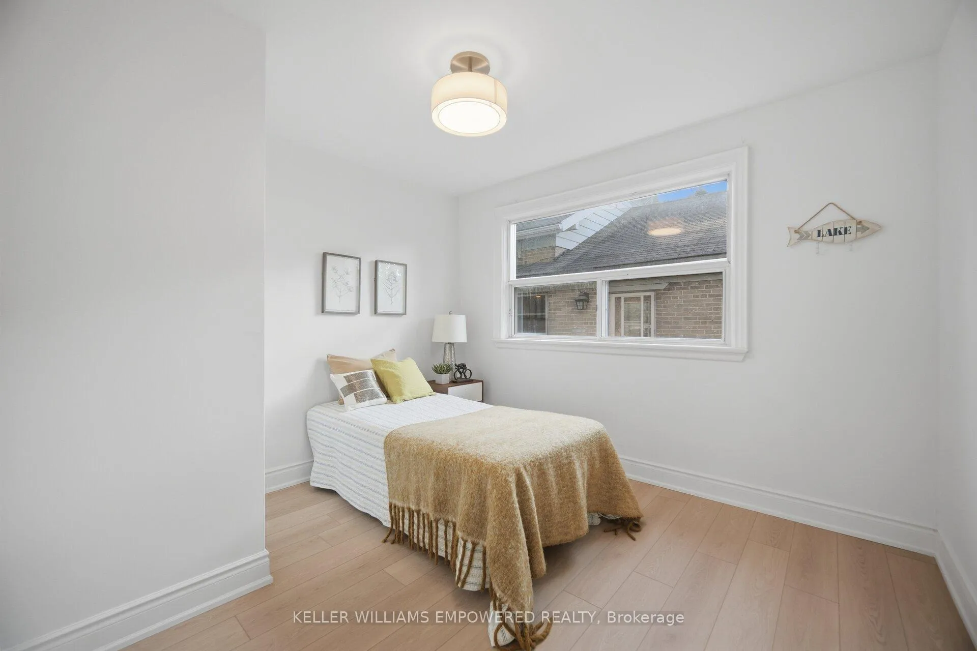 Photo 14 of 29 Genthorn Avenue, Etobicoke, Rexdale-Kipling — HOMEH