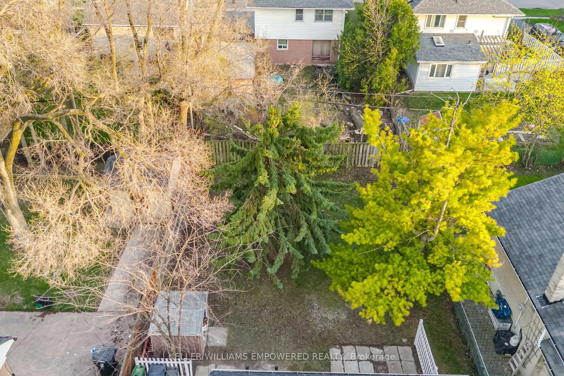 Photo 21 of 29 Genthorn Avenue, Etobicoke, Rexdale-Kipling — HOMEH