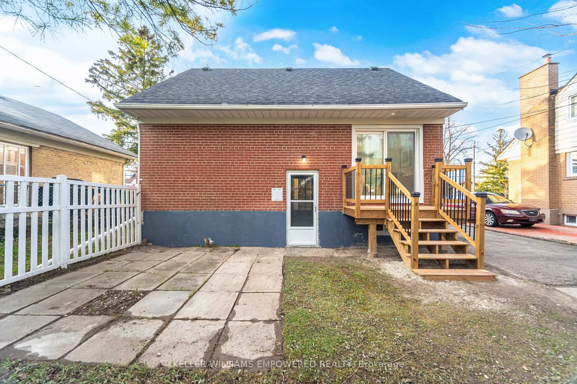Photo 27 of 29 Genthorn Avenue, Etobicoke, Rexdale-Kipling — HOMEH