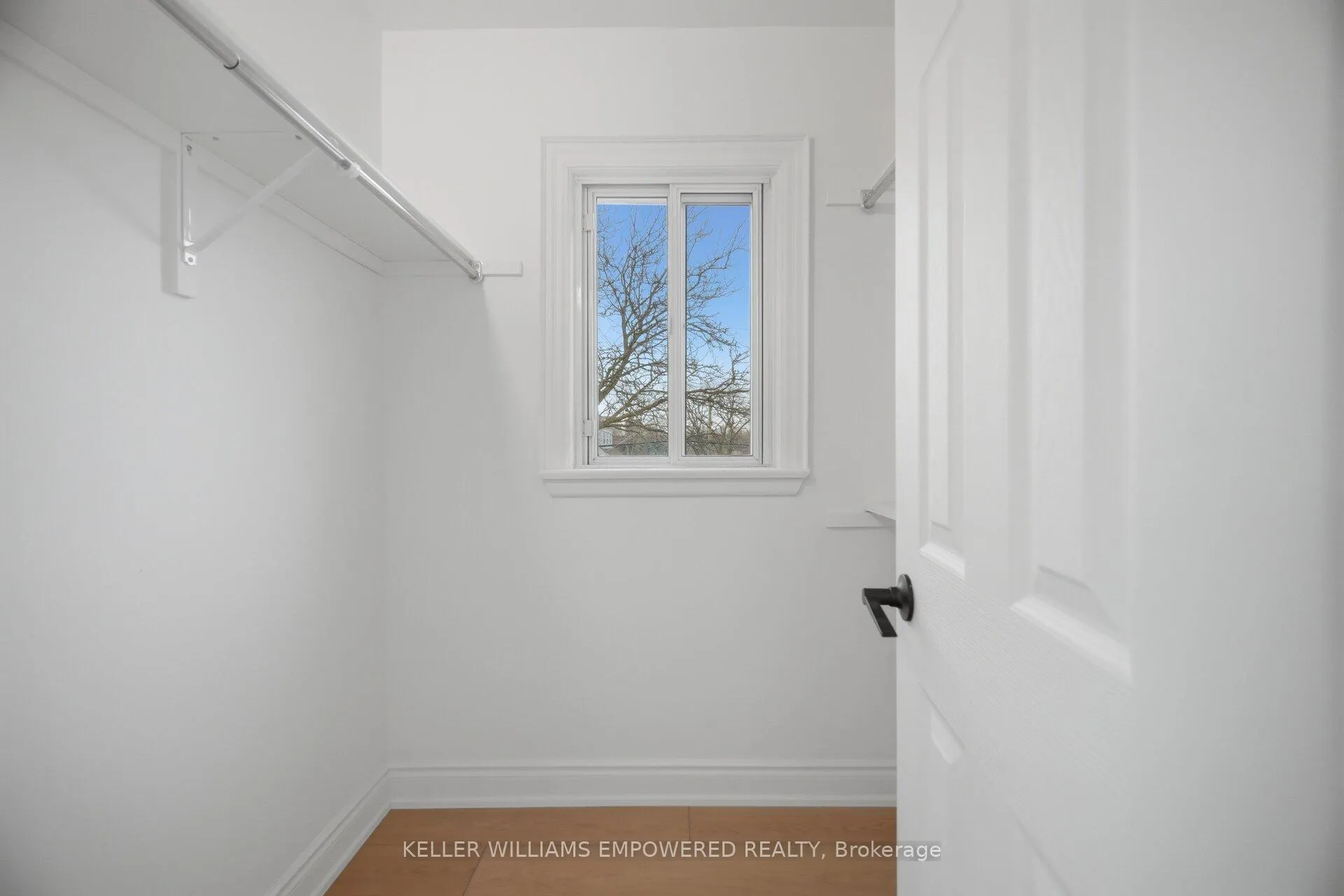 Photo 41 of 29 Genthorn Avenue, Etobicoke, Rexdale-Kipling — HOMEH