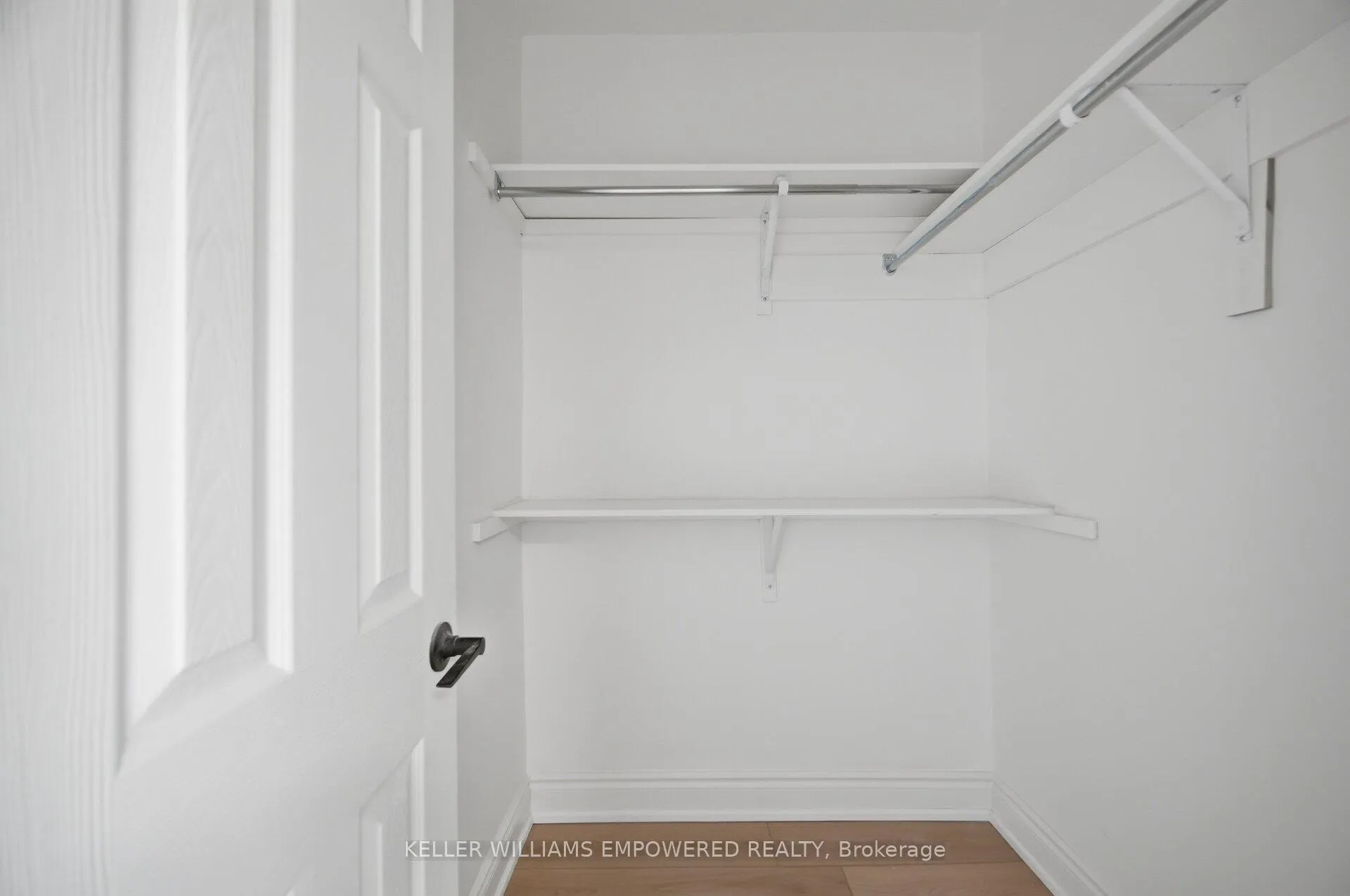 Photo 42 of 29 Genthorn Avenue, Etobicoke, Rexdale-Kipling — HOMEH
