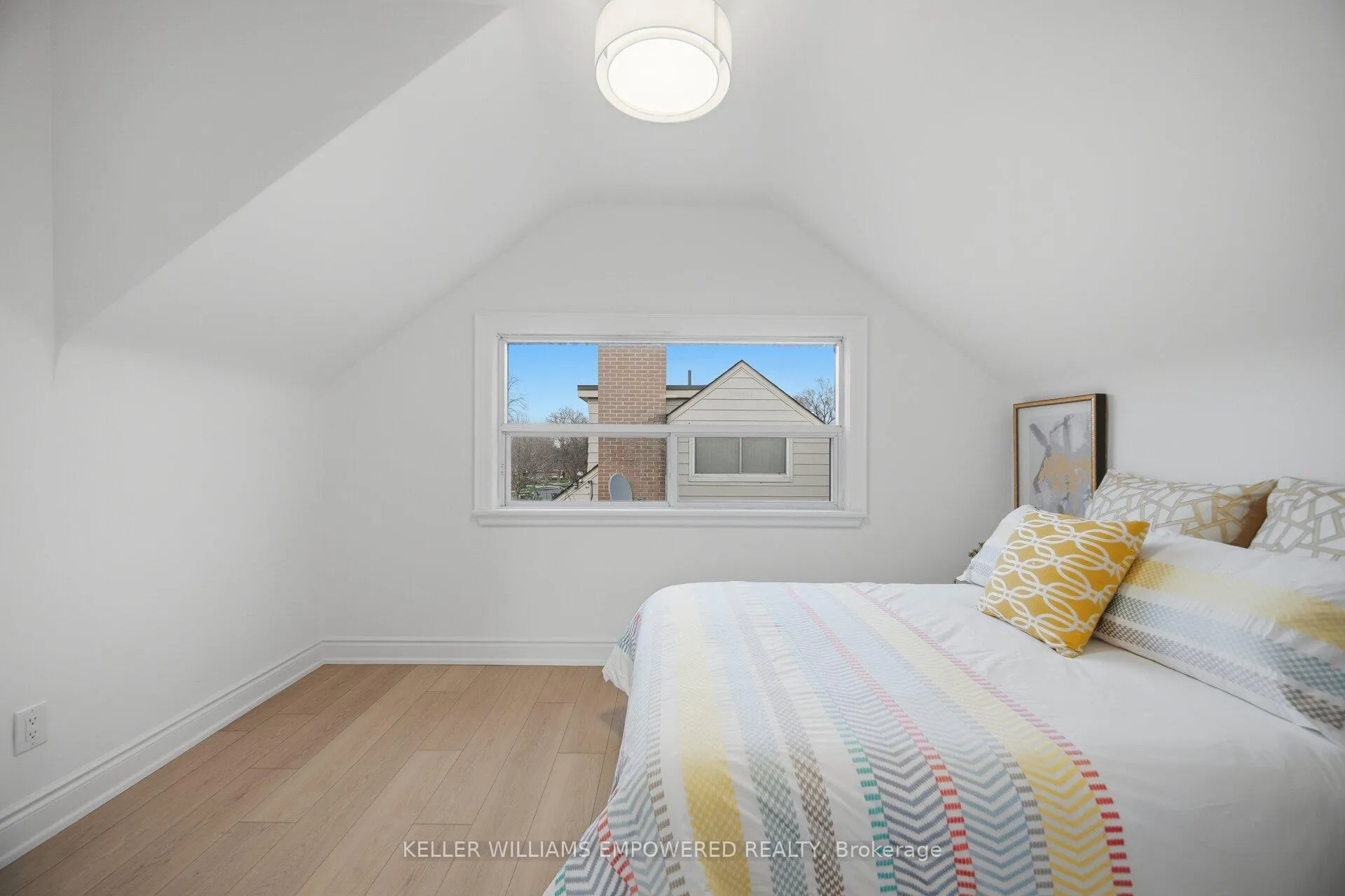 Photo 43 of 29 Genthorn Avenue, Etobicoke, Rexdale-Kipling — HOMEH