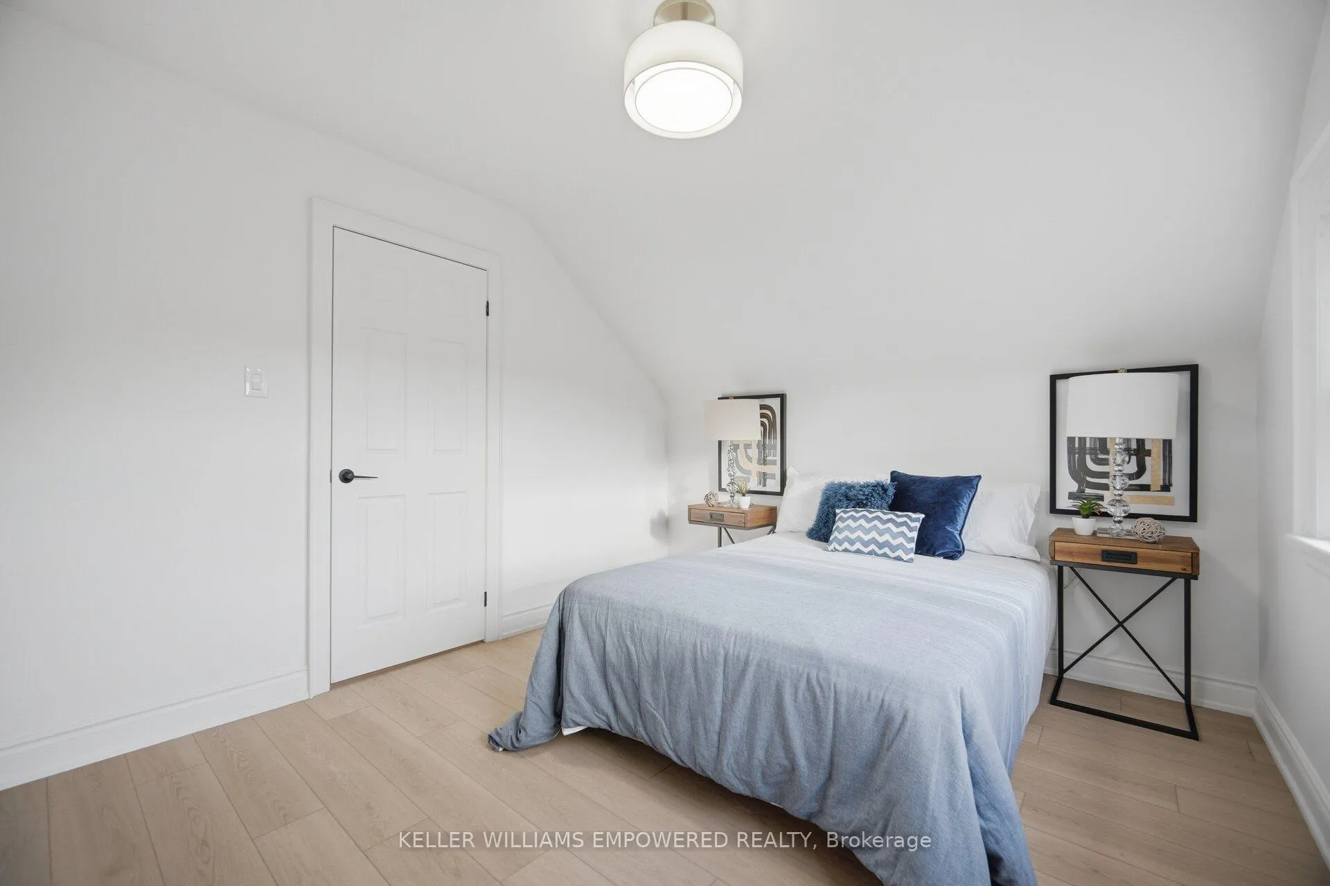 Photo 45 of 29 Genthorn Avenue, Etobicoke, Rexdale-Kipling — HOMEH