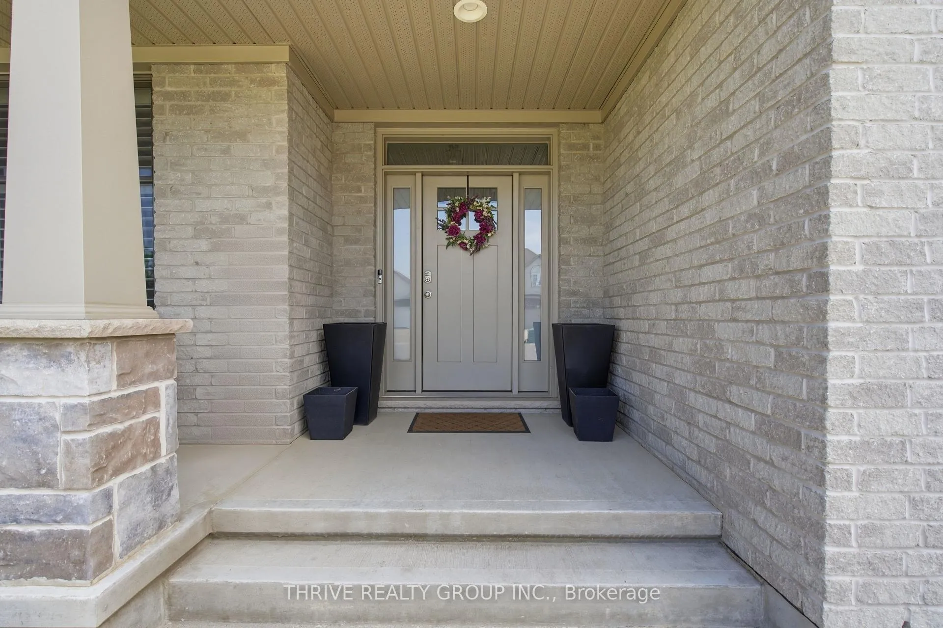 Photo 3 of 101 Renaissance Drive, St. Thomas — HOMEH