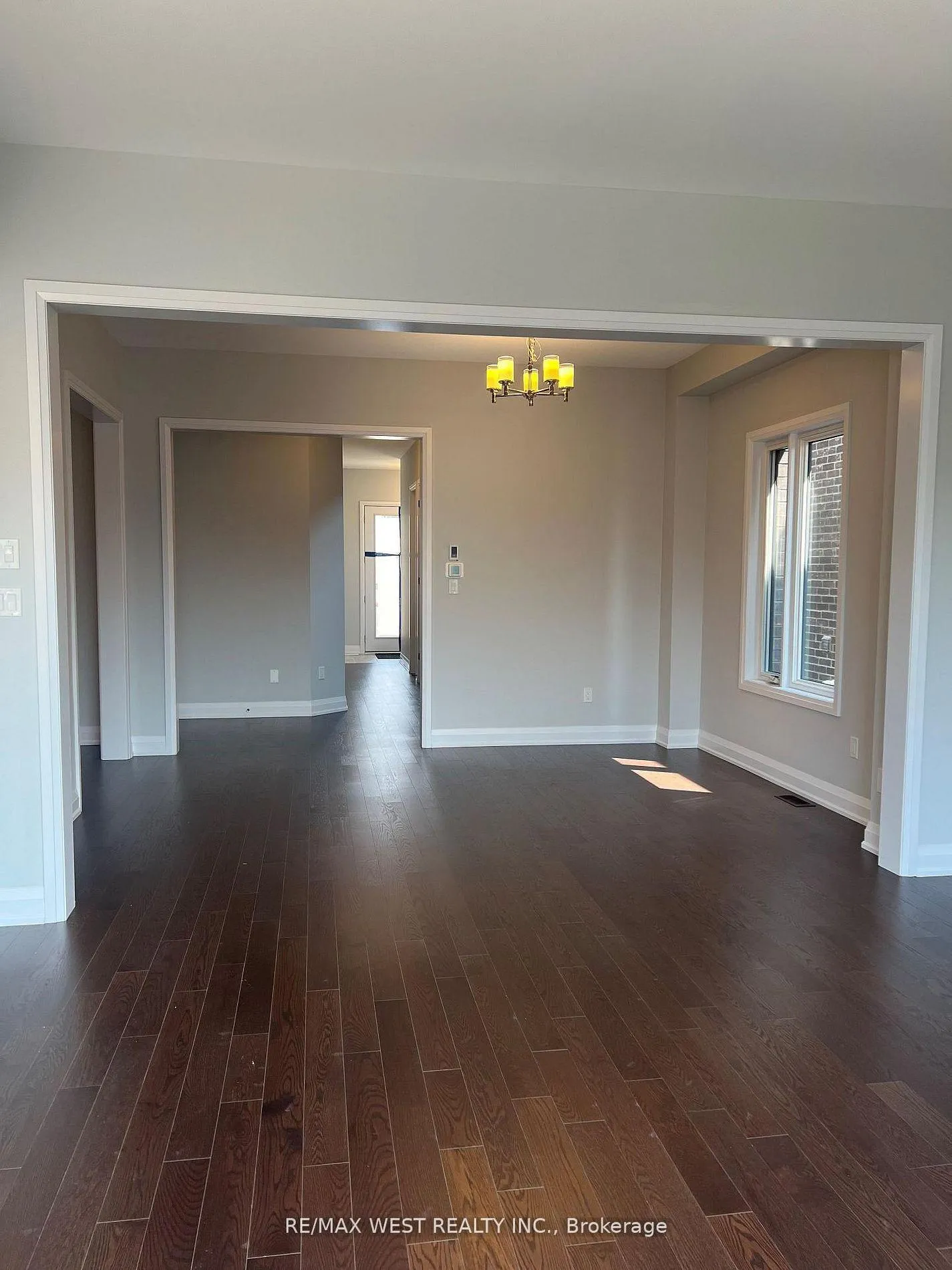 Photo 8 of 14 Periwinkle Road E, Springwater, Minesing — HOMEH