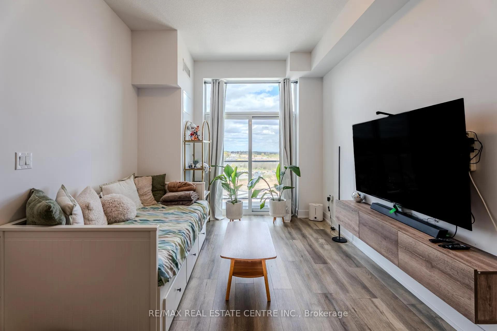 Photo 9 of Unit 1206, 470 Dundas Street, Hamilton, Waterdown — HOMEH