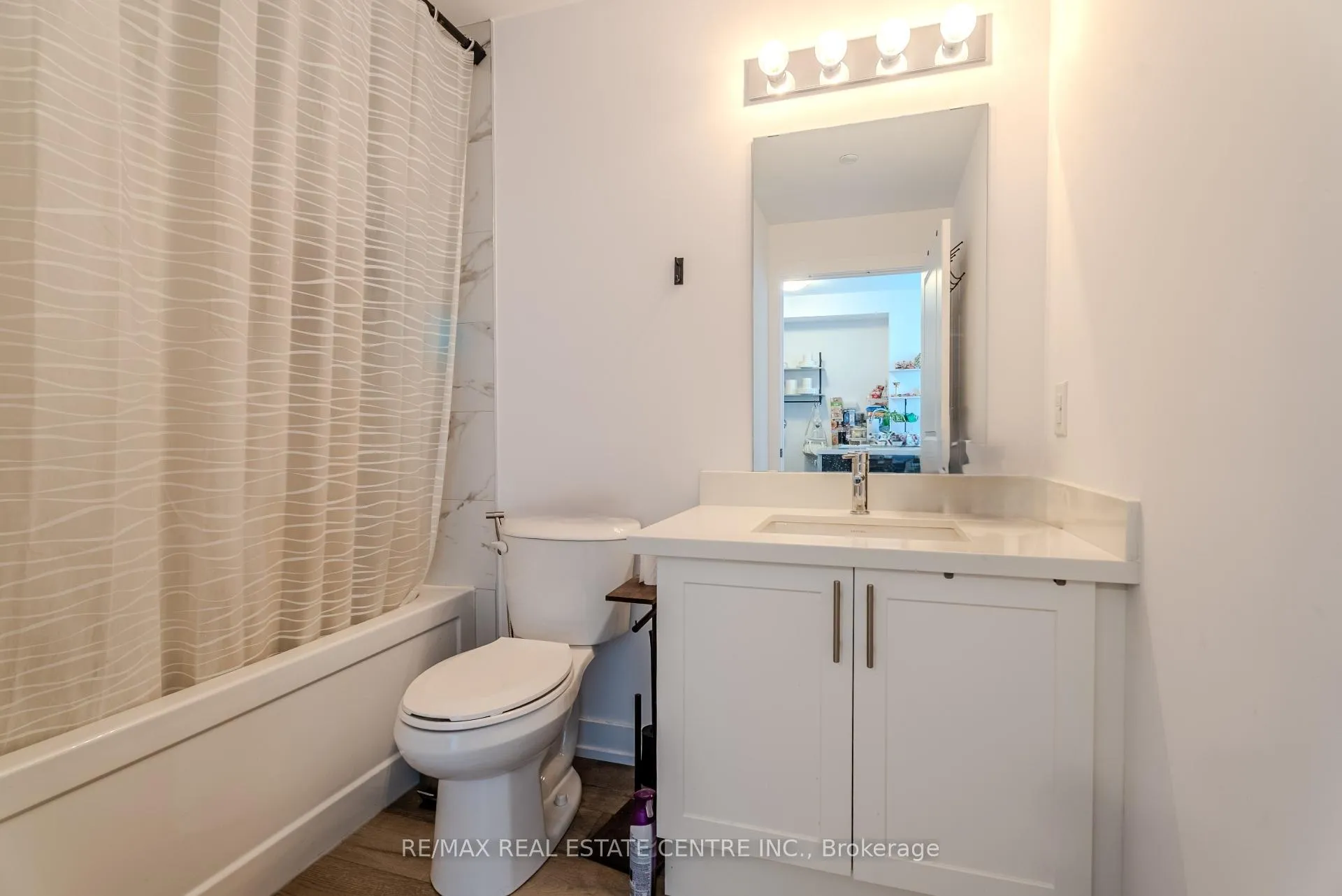 Photo 16 of Unit 1206, 470 Dundas Street, Hamilton, Waterdown — HOMEH