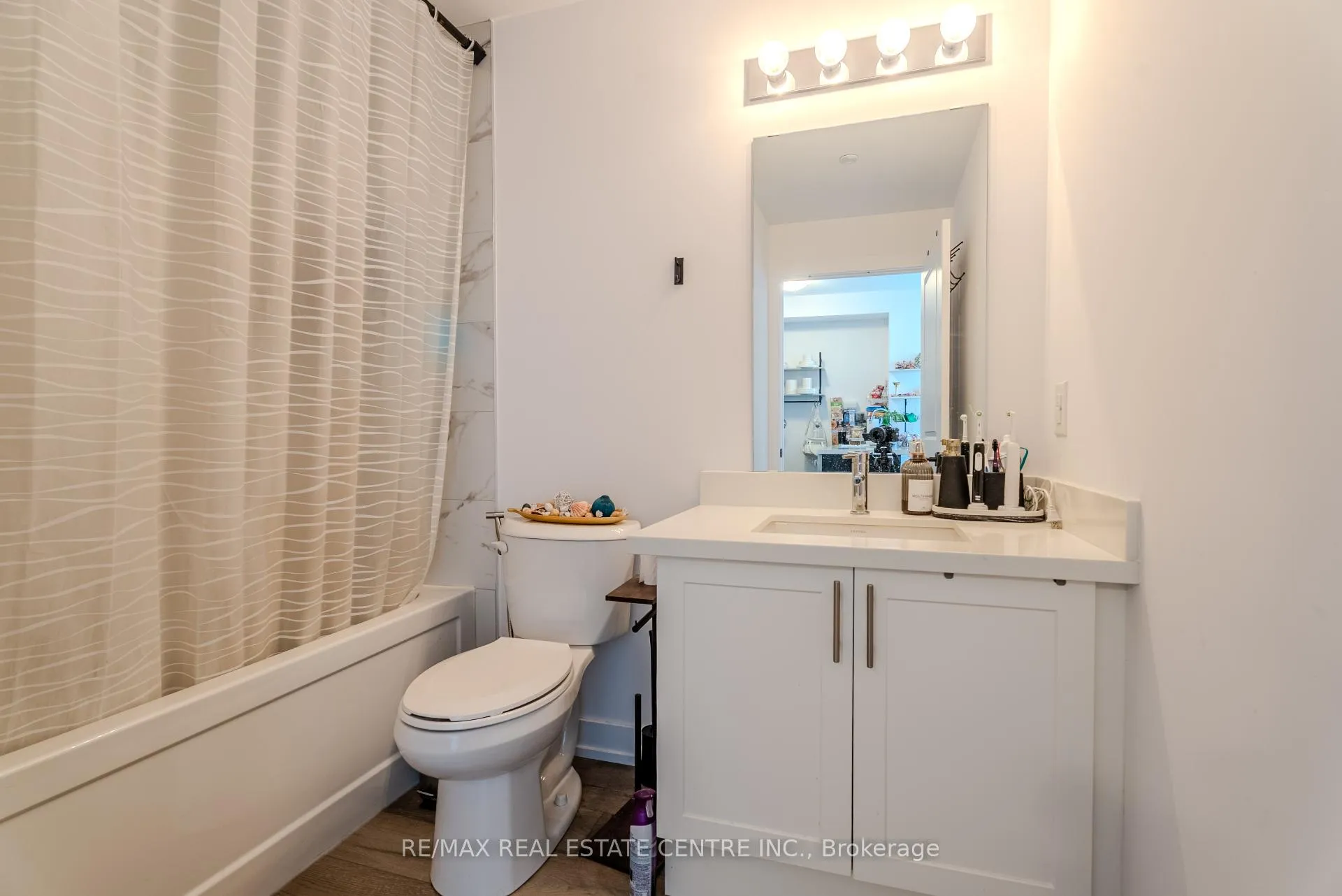 Photo 17 of Unit 1206, 470 Dundas Street, Hamilton, Waterdown — HOMEH