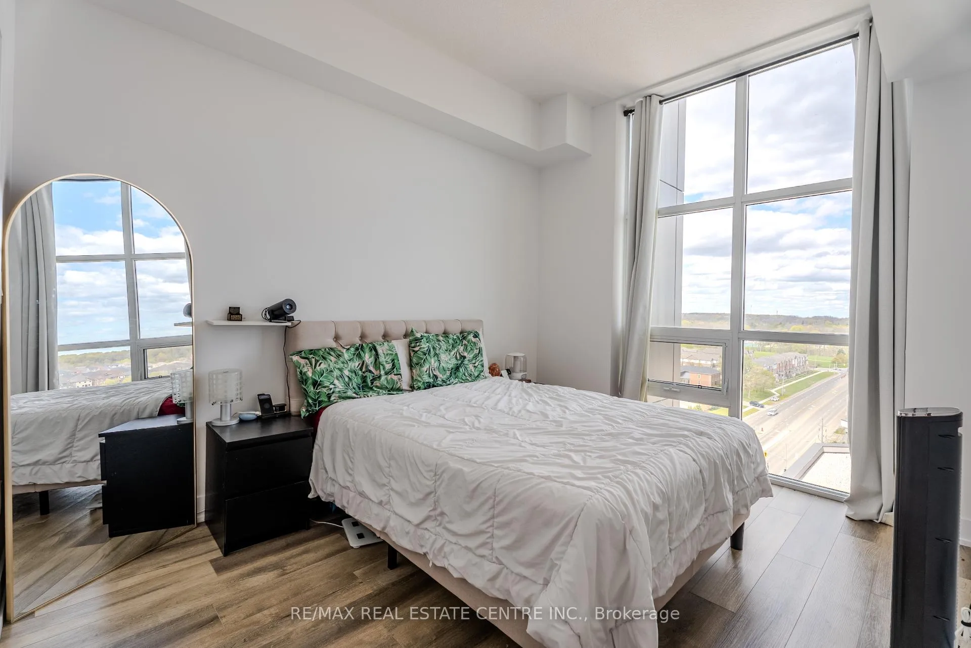 Photo 18 of Unit 1206, 470 Dundas Street, Hamilton, Waterdown — HOMEH