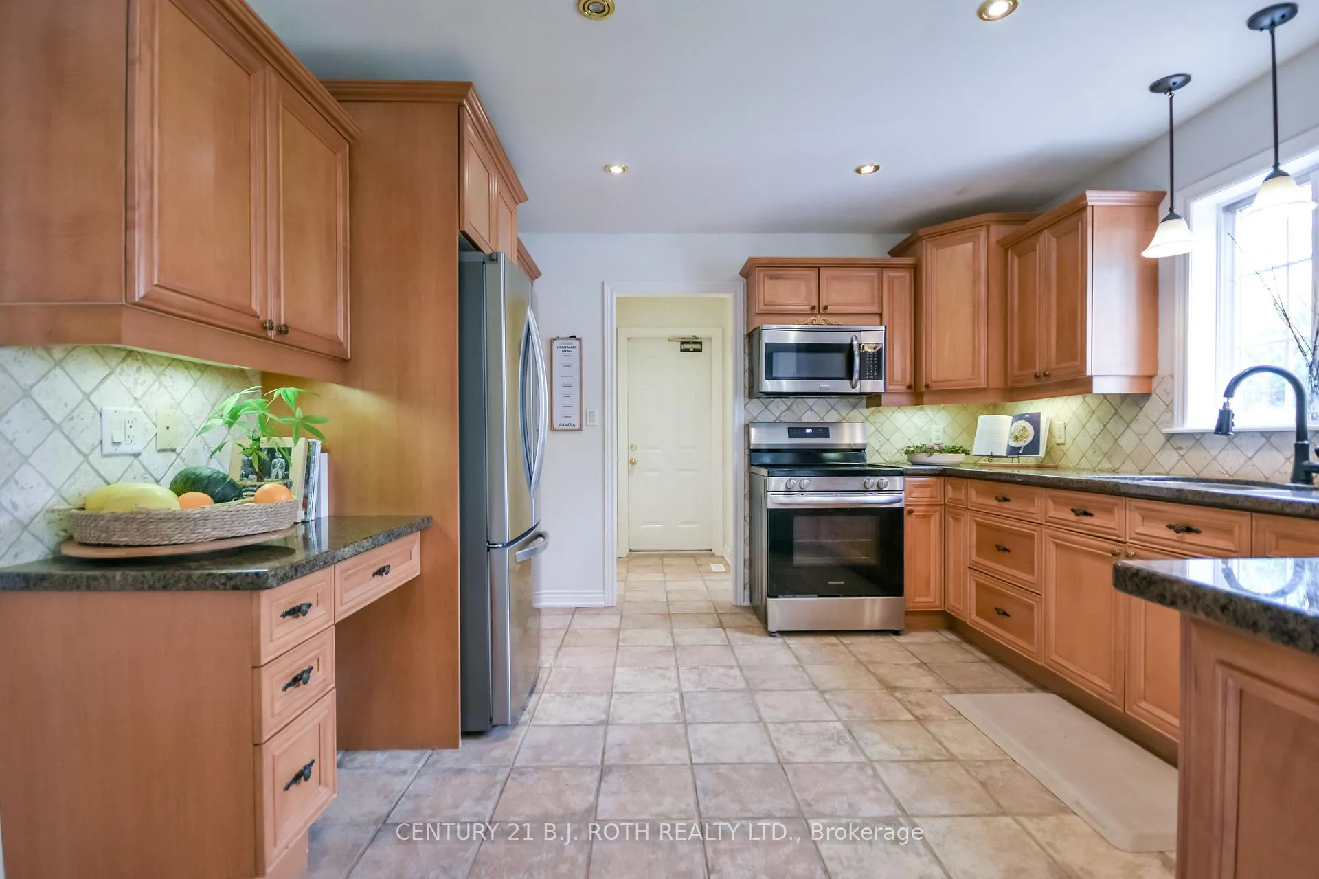 Photo 15 of 1 Evergreen Lane, Essa, Thornton — HOMEH