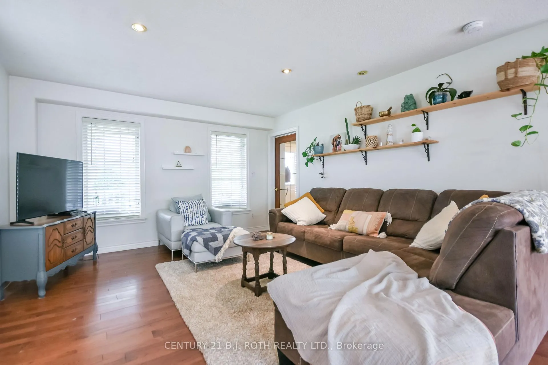 Photo 21 of 1 Evergreen Lane, Essa, Thornton — HOMEH