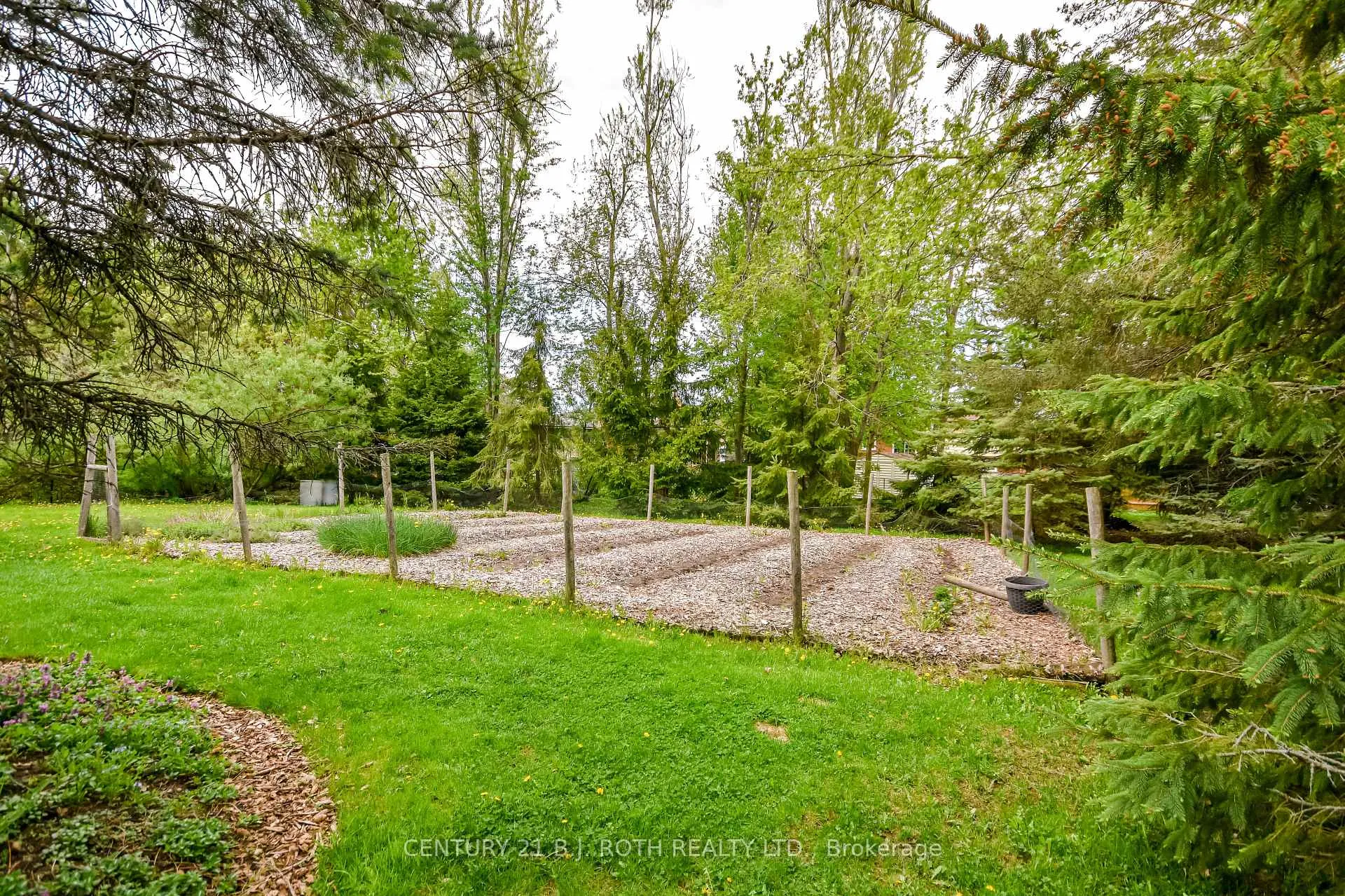 Photo 48 of 1 Evergreen Lane, Essa, Thornton — HOMEH