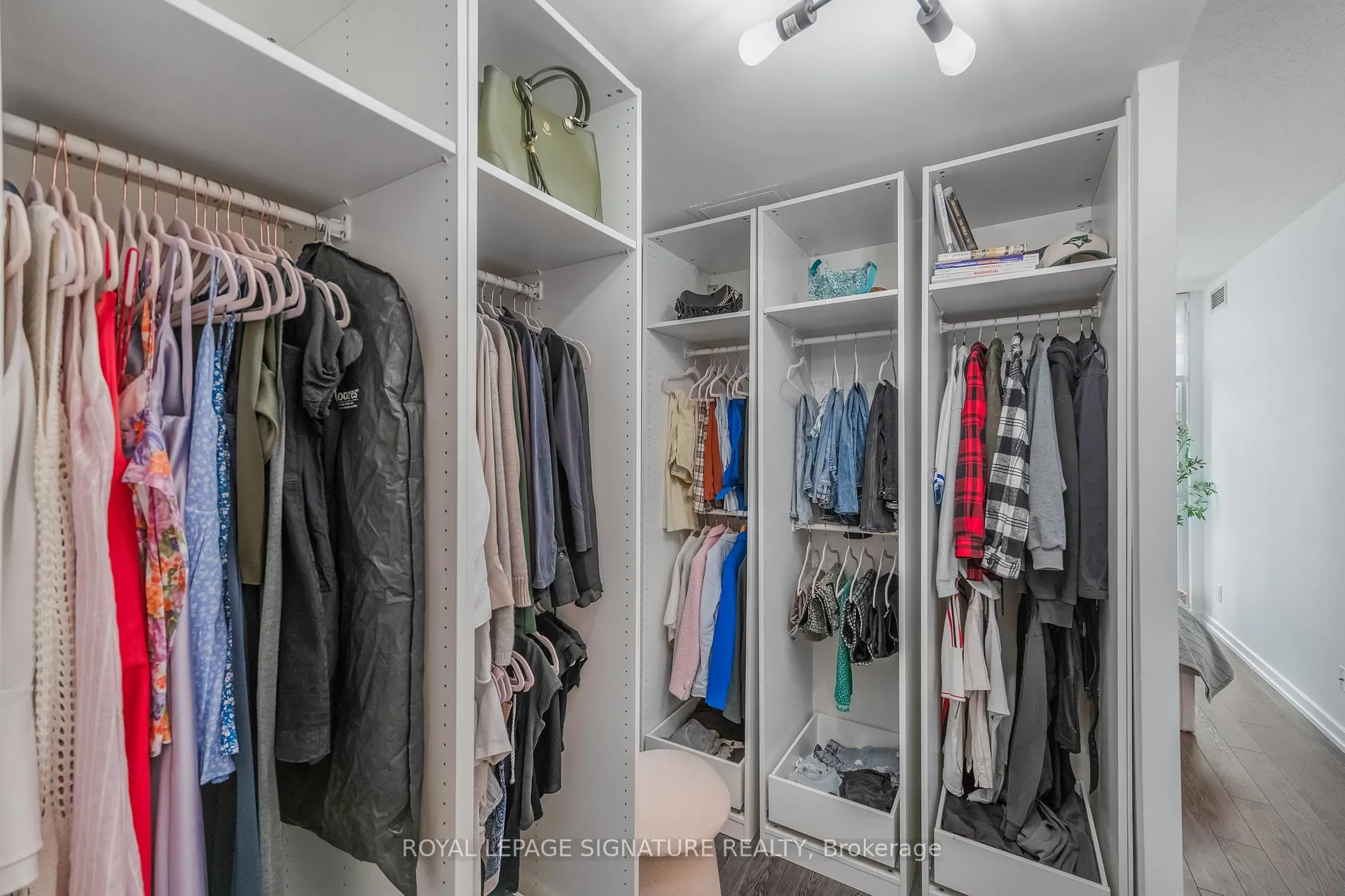 Photo 17 of Unit 1801, 18 Harbour Street, Toronto, Waterfront Communities — HOMEH