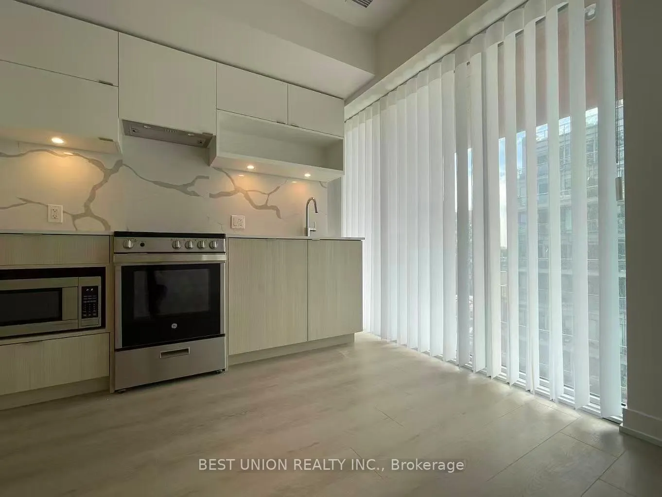 Photo 9 of Unit 1007, 100 Queen Street E, Toronto, Church-Yonge Corridor — HOMEH