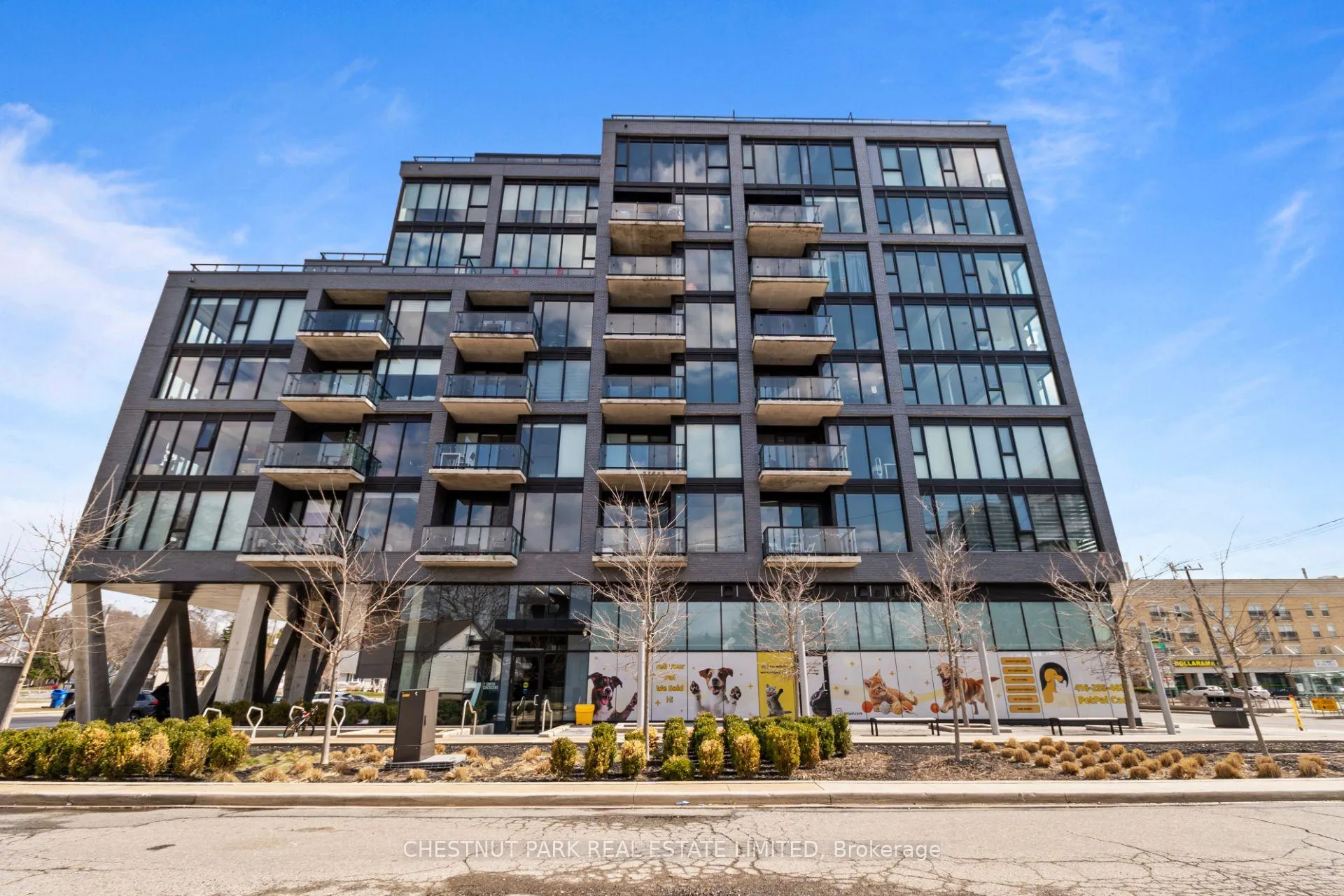 Photo 2 of Unit 813, 7 Smith Crescent, Etobicoke, Stonegate-Queensway — HOMEH