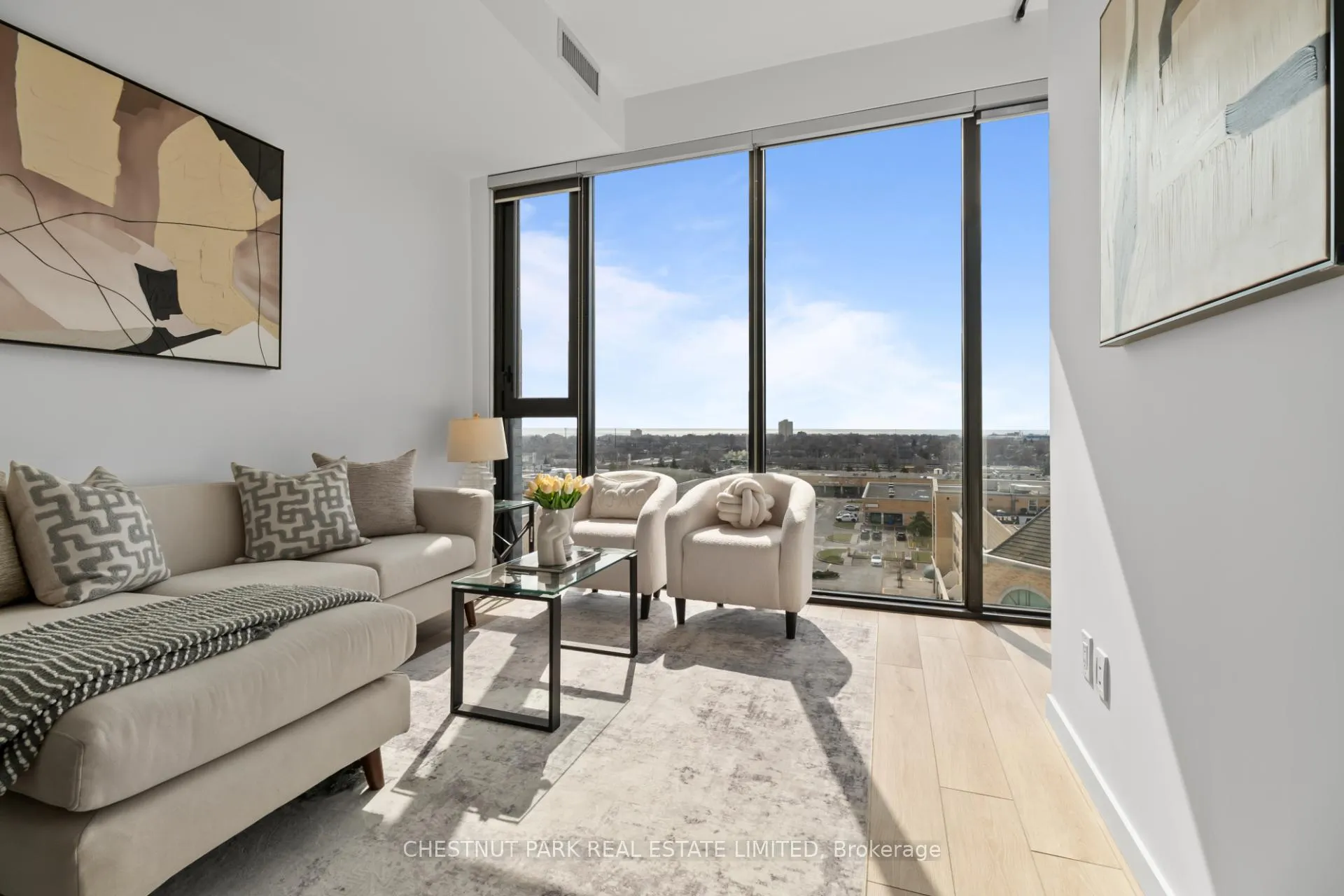 Photo 13 of Unit 813, 7 Smith Crescent, Etobicoke, Stonegate-Queensway — HOMEH