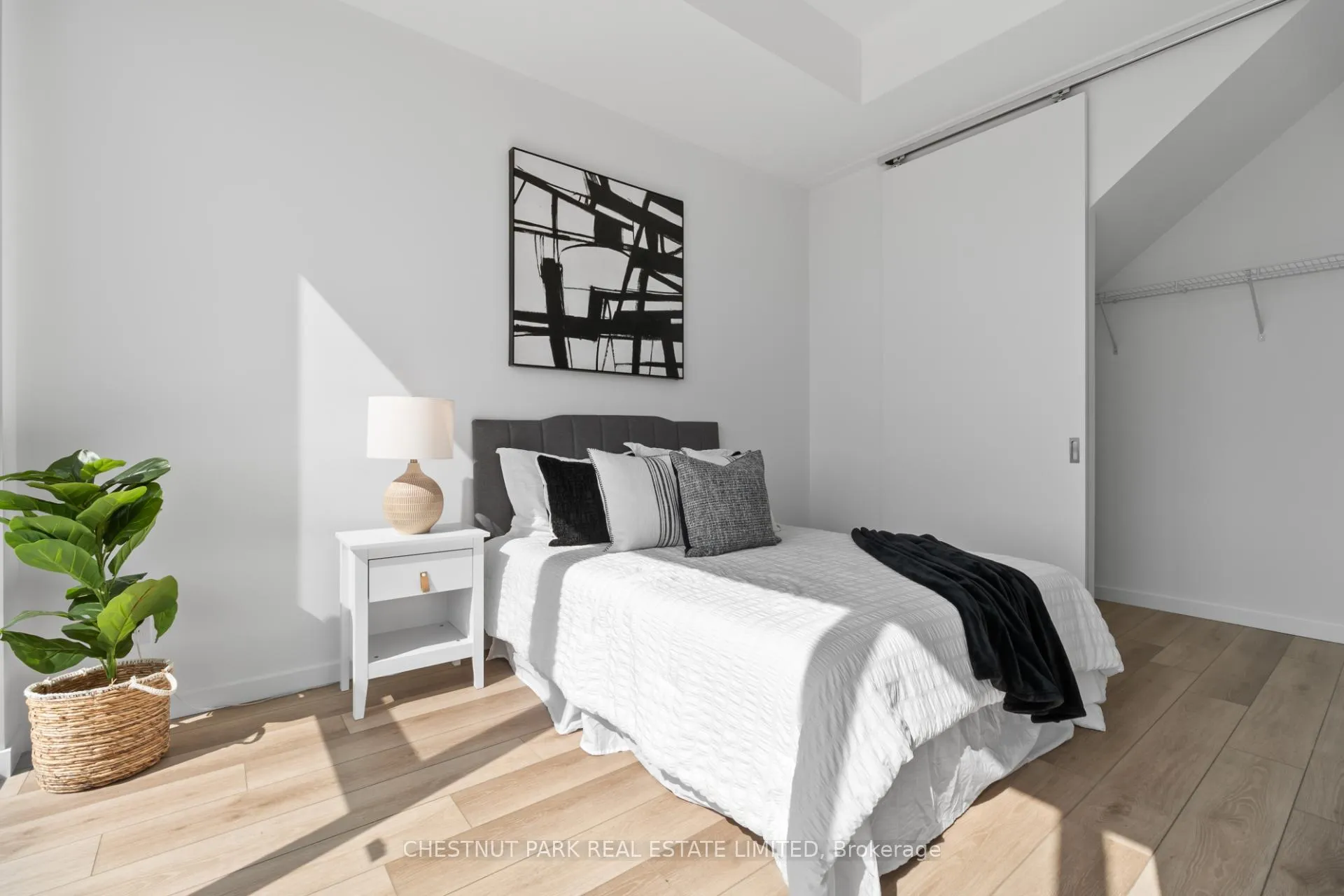 Photo 19 of Unit 813, 7 Smith Crescent, Etobicoke, Stonegate-Queensway — HOMEH