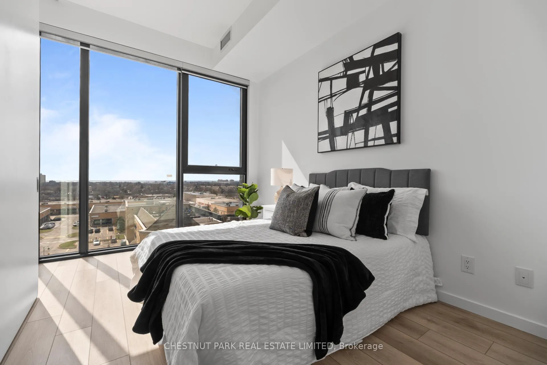 Photo 20 of Unit 813, 7 Smith Crescent, Etobicoke, Stonegate-Queensway — HOMEH
