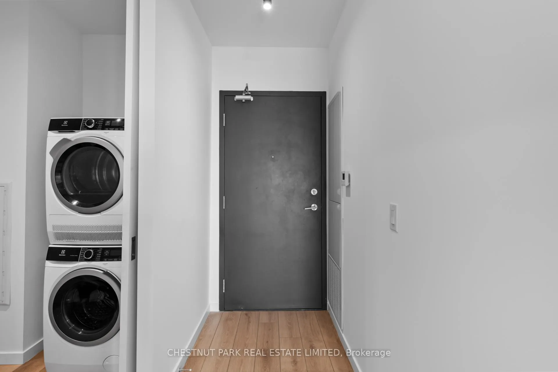 Photo 25 of Unit 813, 7 Smith Crescent, Etobicoke, Stonegate-Queensway — HOMEH