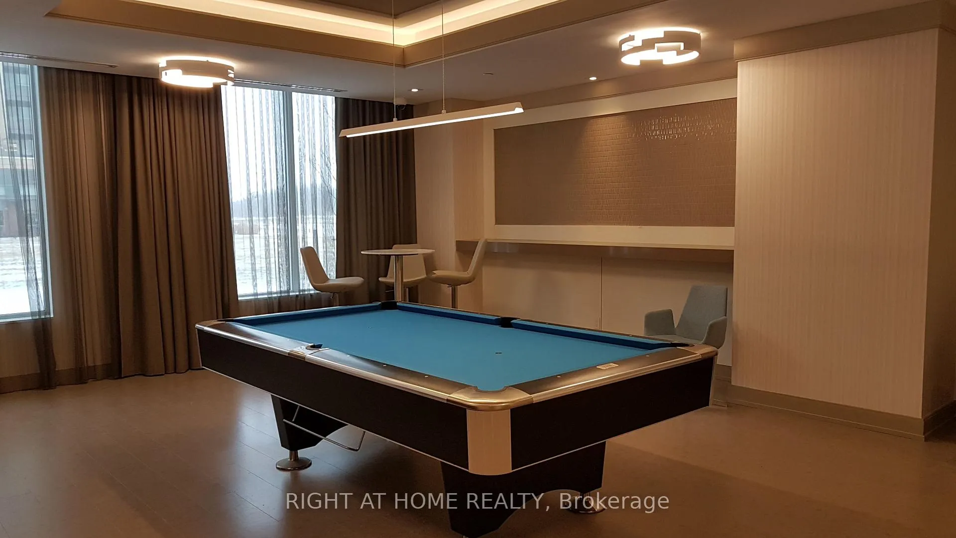 Photo 7 of Unit 318, 25 Water Walk Drive, Markham, Unionville — HOMEH