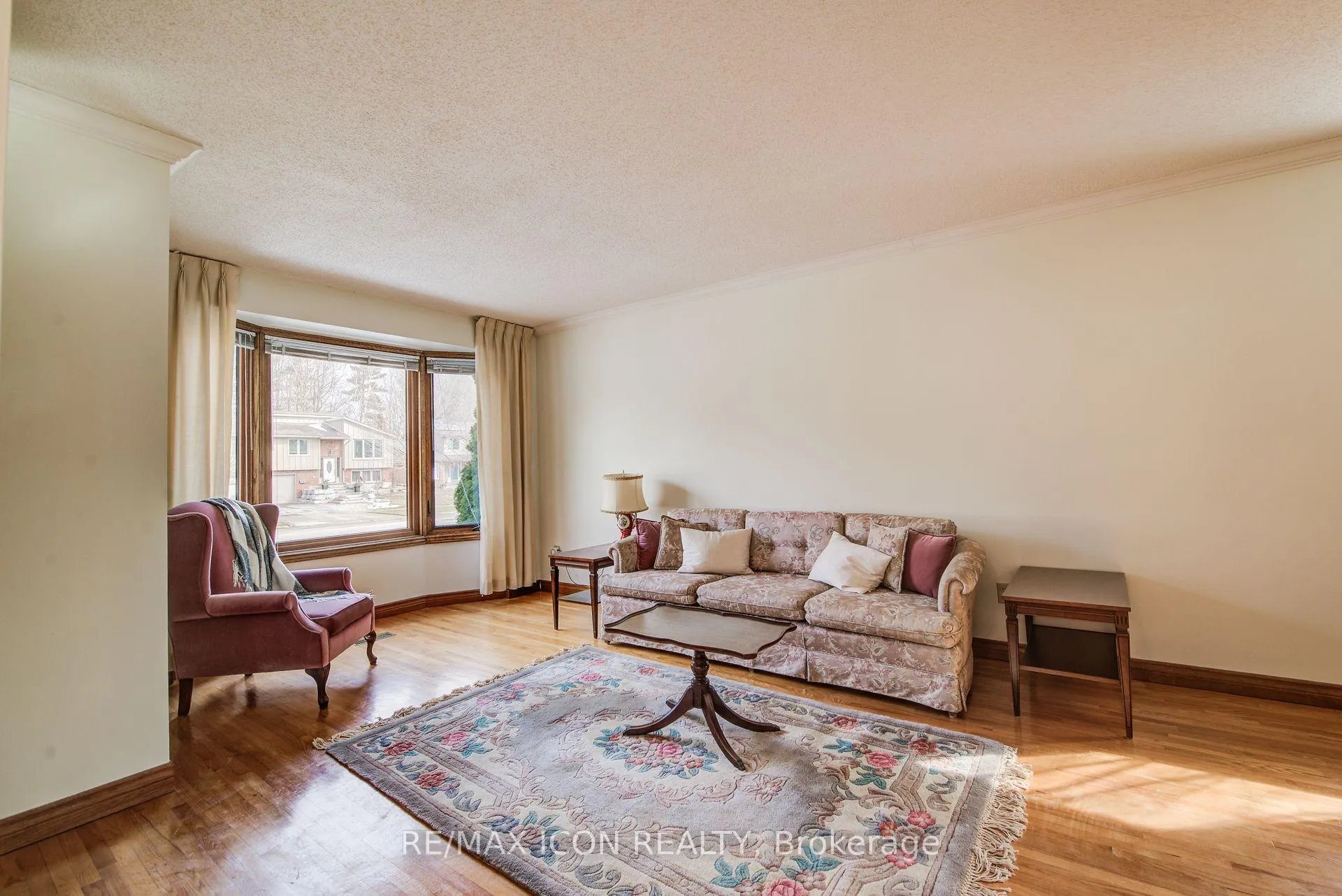 Photo 4 of 458 Winston Boulevard, Cambridge — HOMEH
