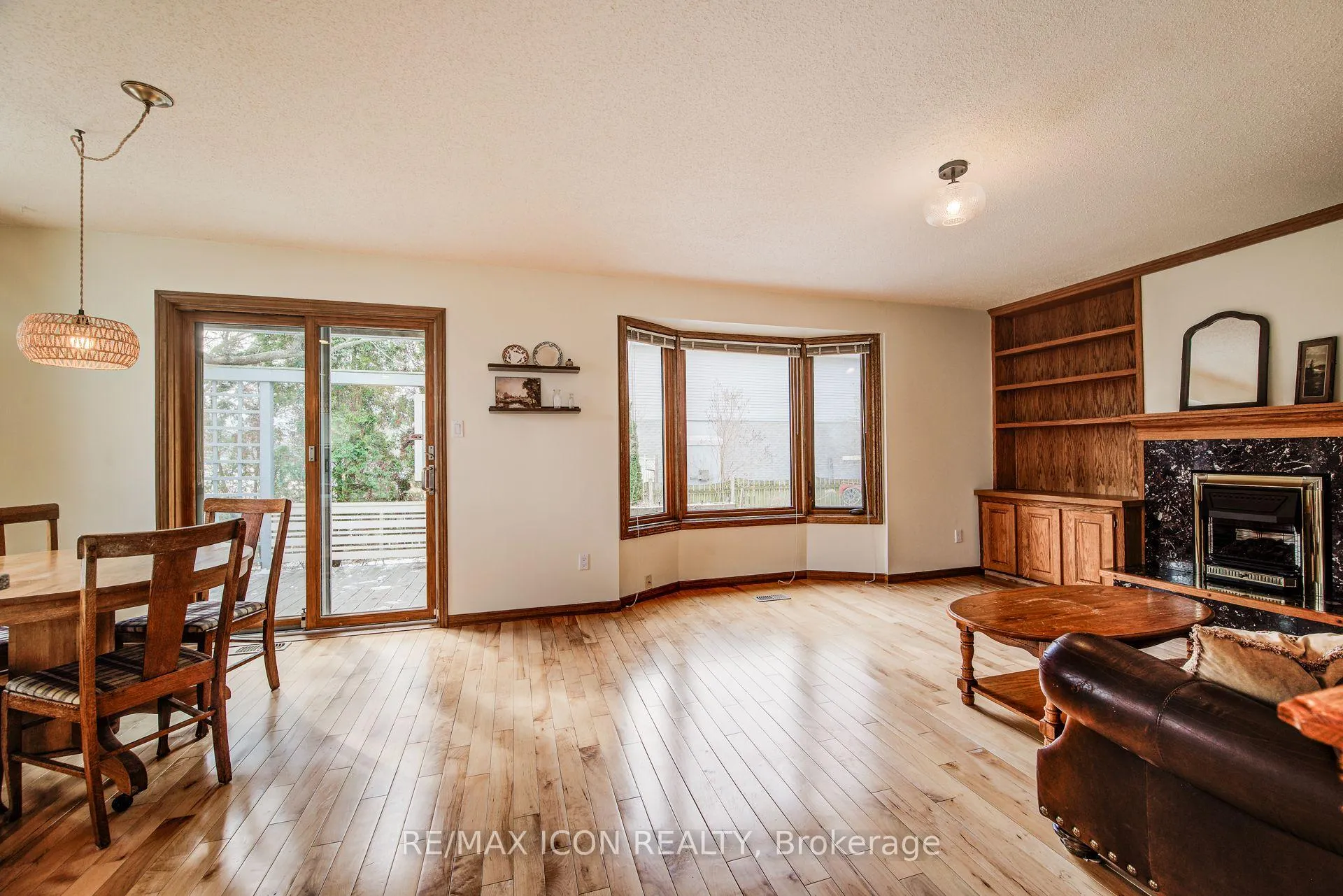 Photo 15 of 458 Winston Boulevard, Cambridge — HOMEH