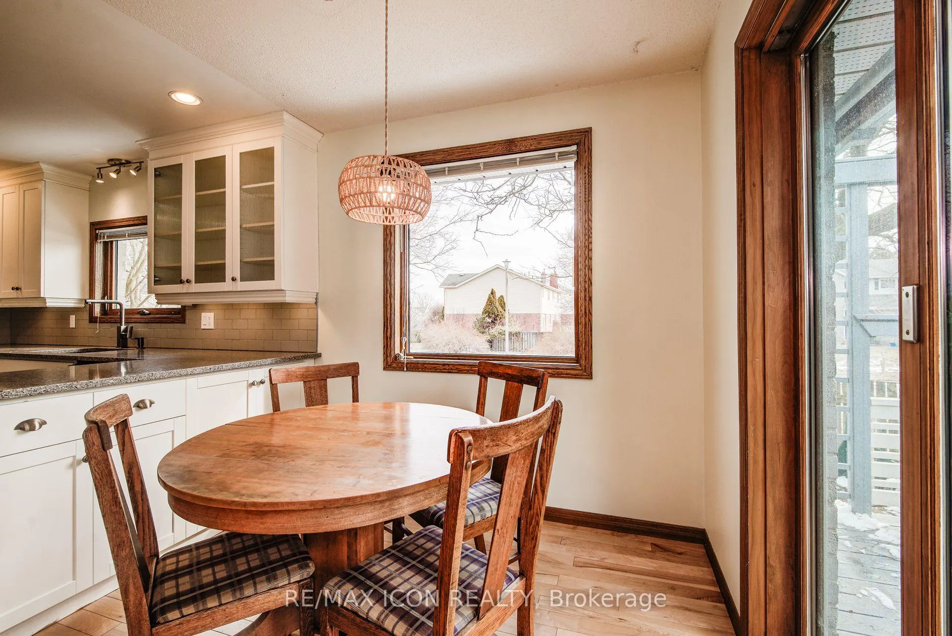 Photo 17 of 458 Winston Boulevard, Cambridge — HOMEH