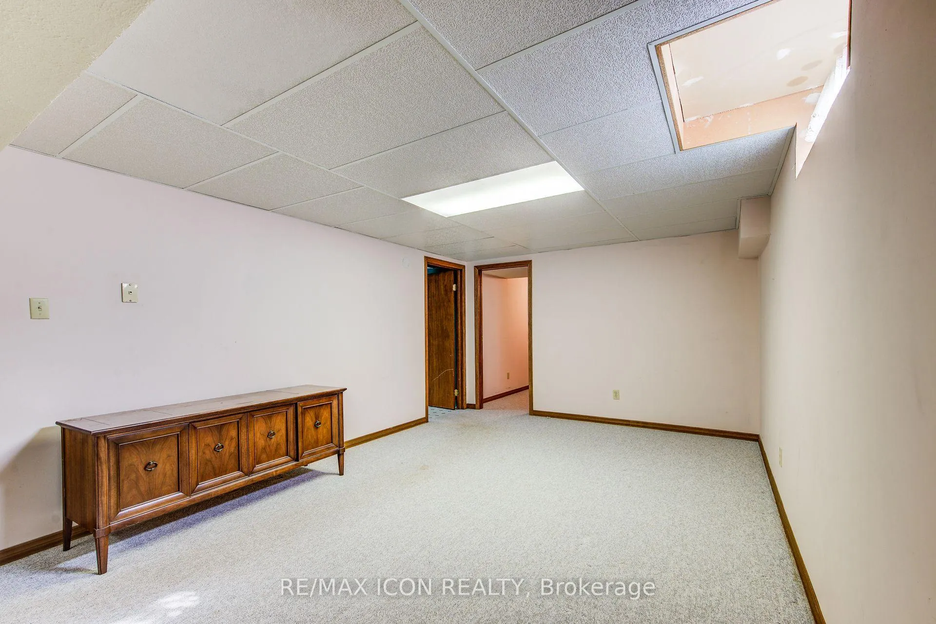 Photo 41 of 458 Winston Boulevard, Cambridge — HOMEH