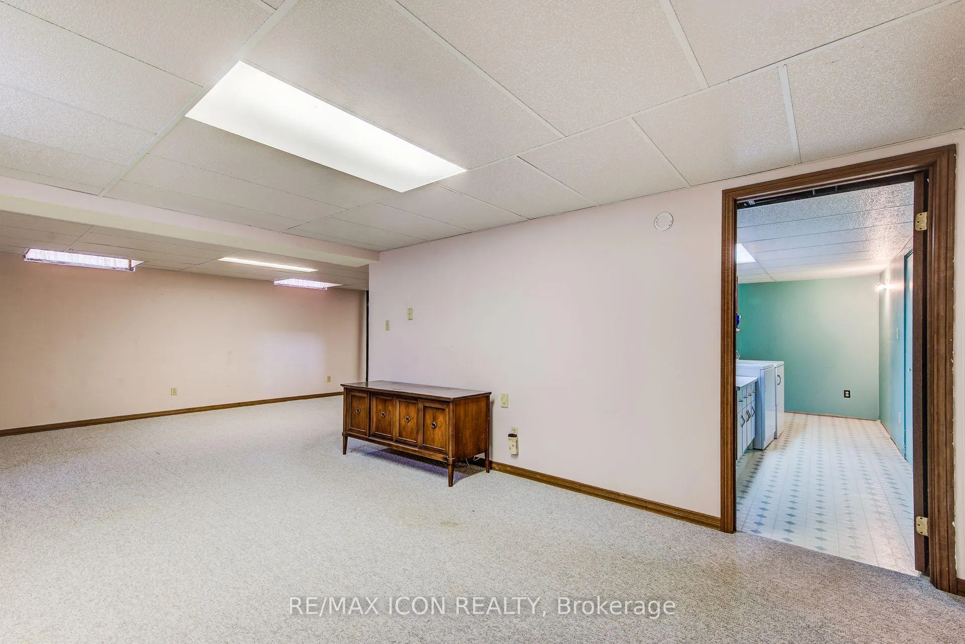 Photo 42 of 458 Winston Boulevard, Cambridge — HOMEH