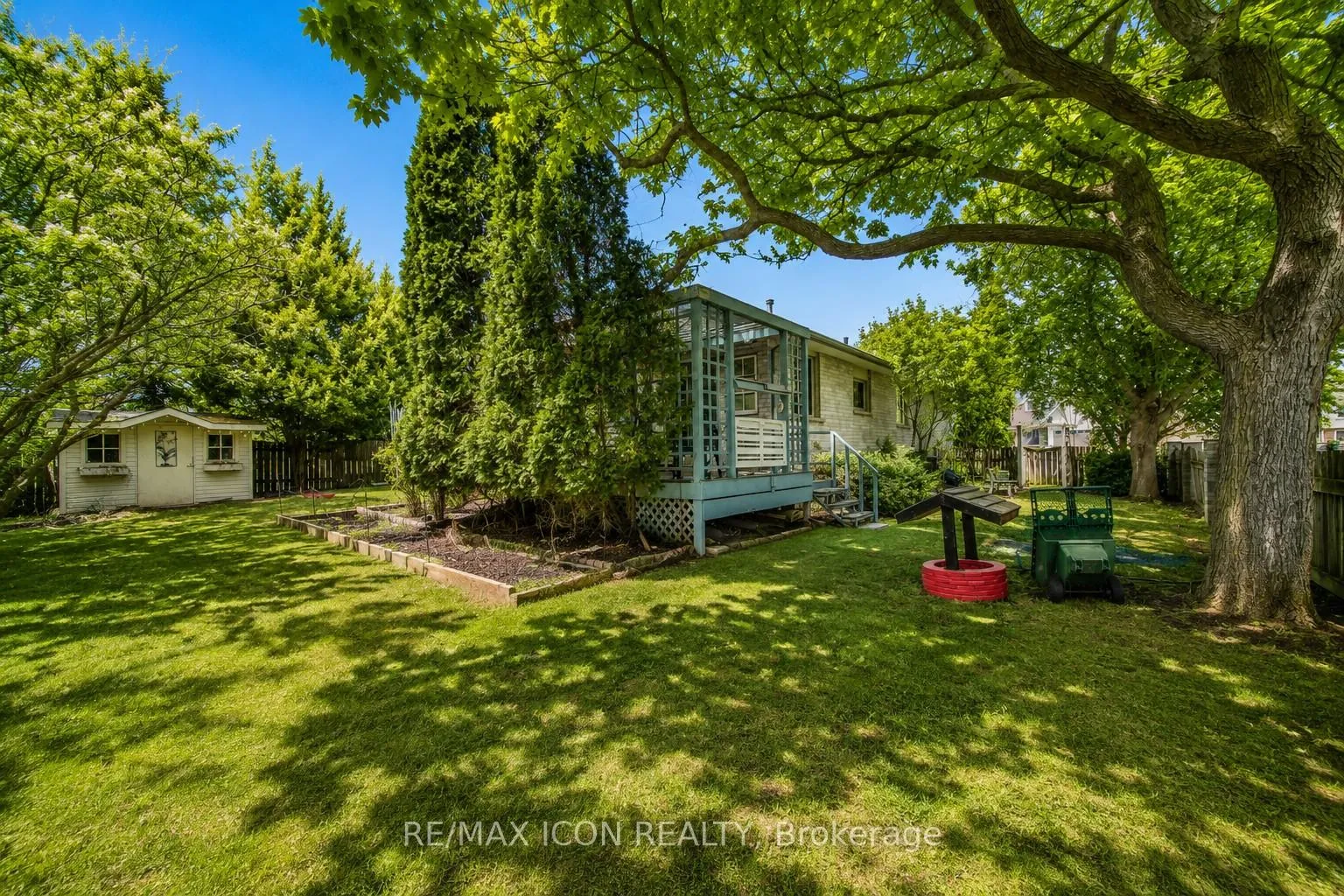 Photo 48 of 458 Winston Boulevard, Cambridge — HOMEH